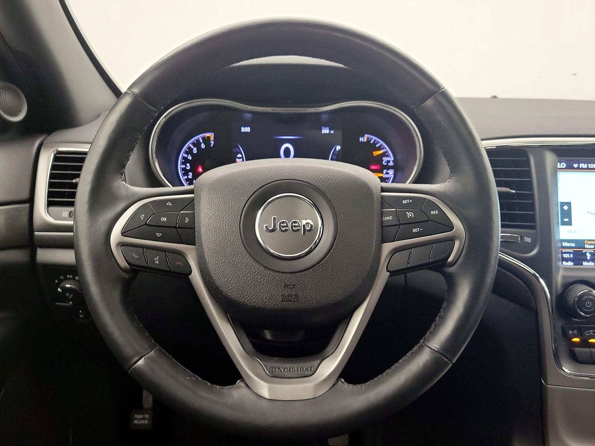 Thumbnail: 2018 Jeep Grand Cherokee - 10