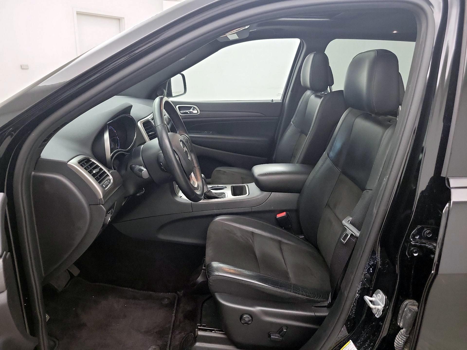 Thumbnail: 2018 Jeep Grand Cherokee - 11