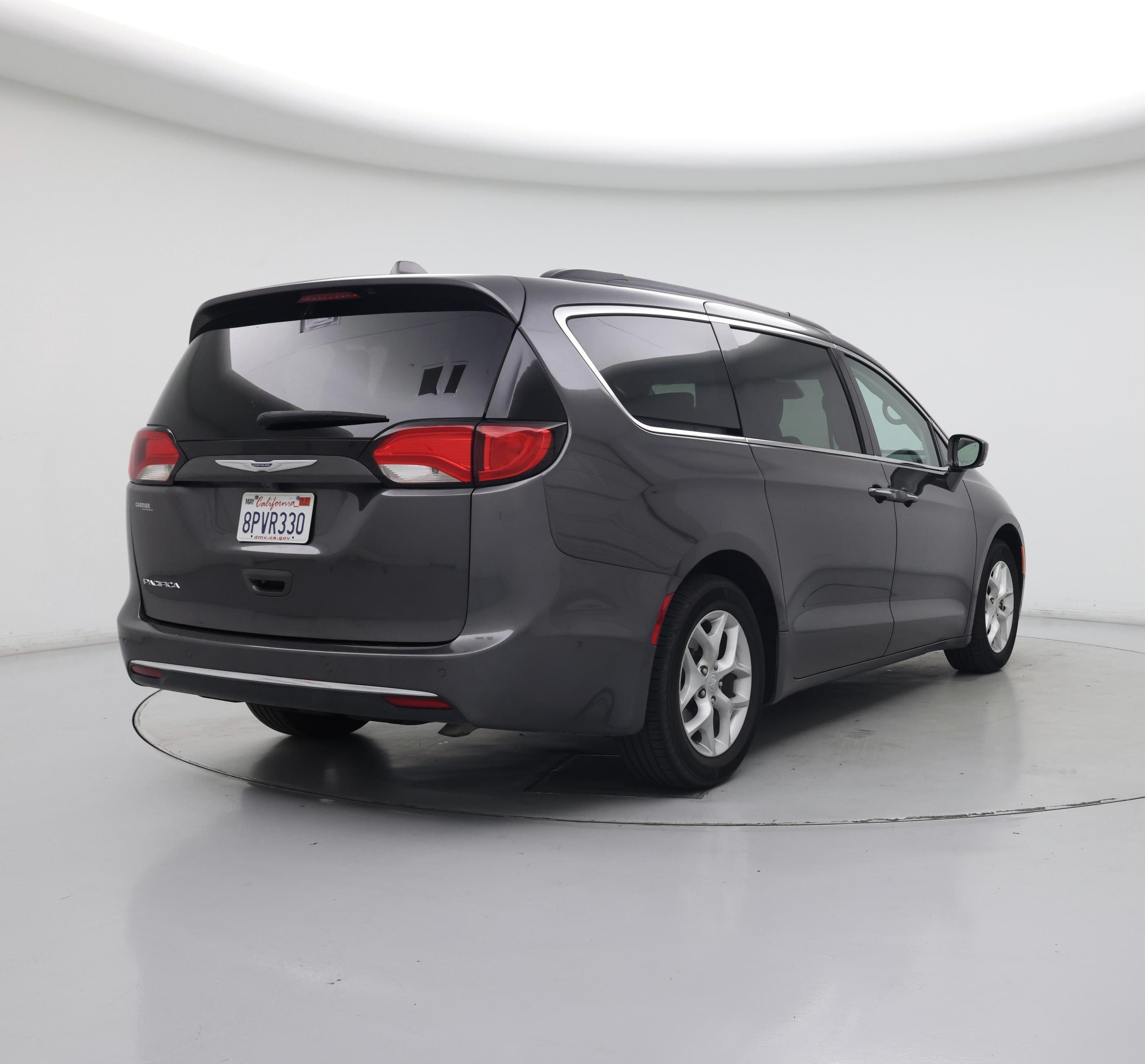 Thumbnail: 2020 Chrysler Pacifica - 8