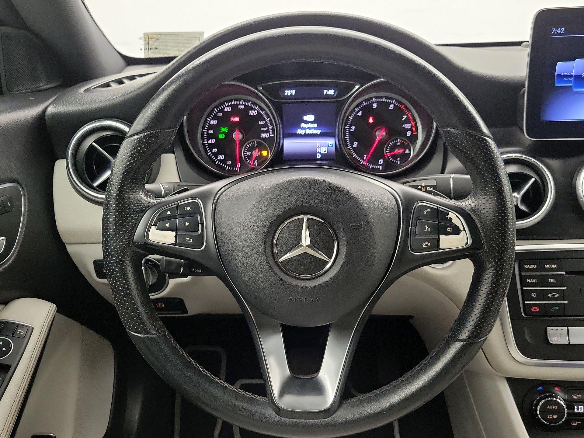 Thumbnail: 2019 Mercedes-Benz CLA - 10