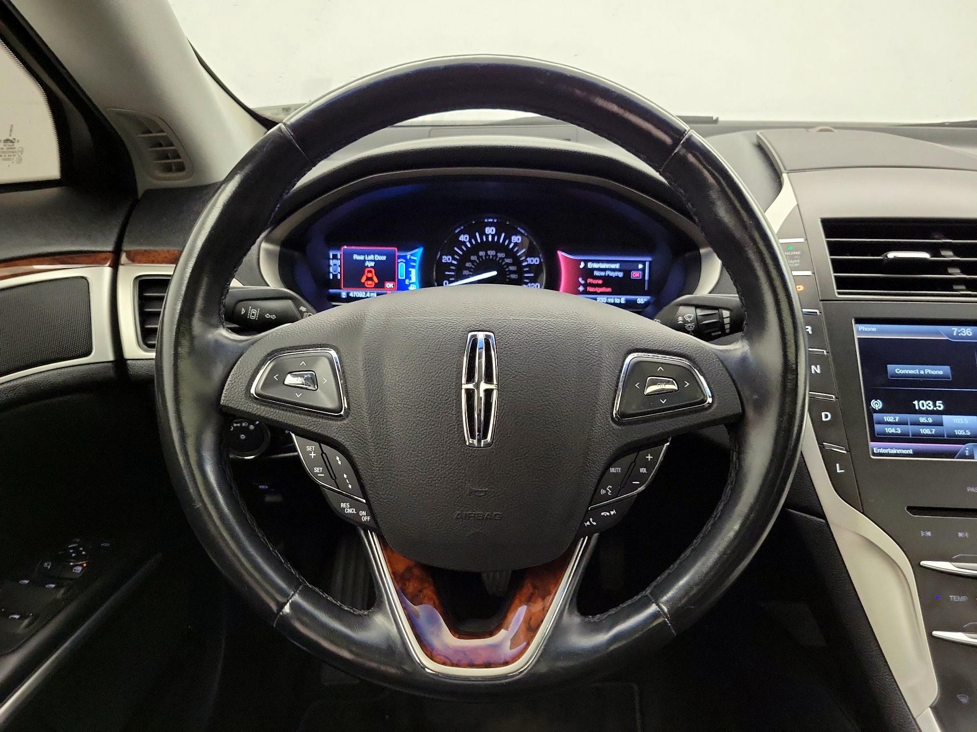 Thumbnail: 2016 Lincoln MKZ - 10