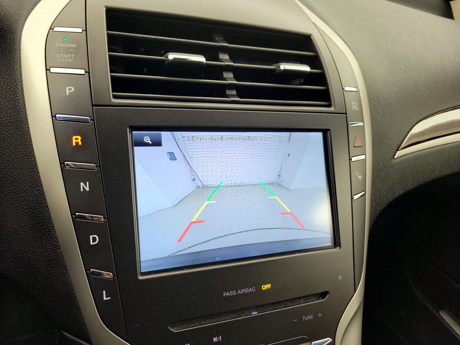 Thumbnail: 2016 Lincoln MKZ - 14