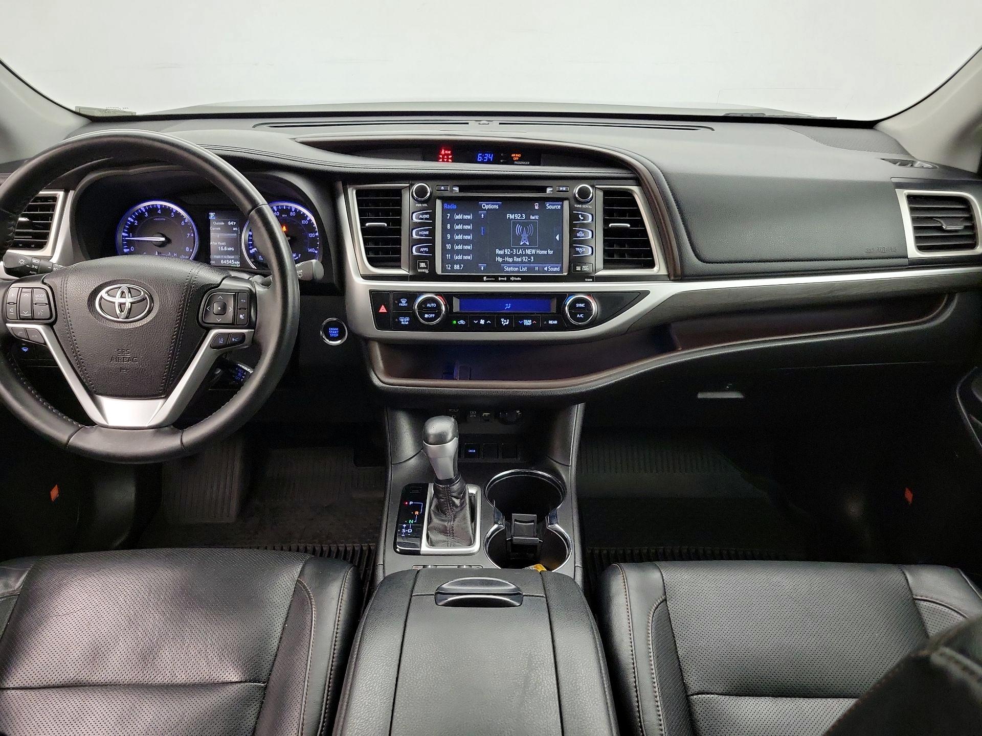 Thumbnail: 2019 Toyota Highlander - 9