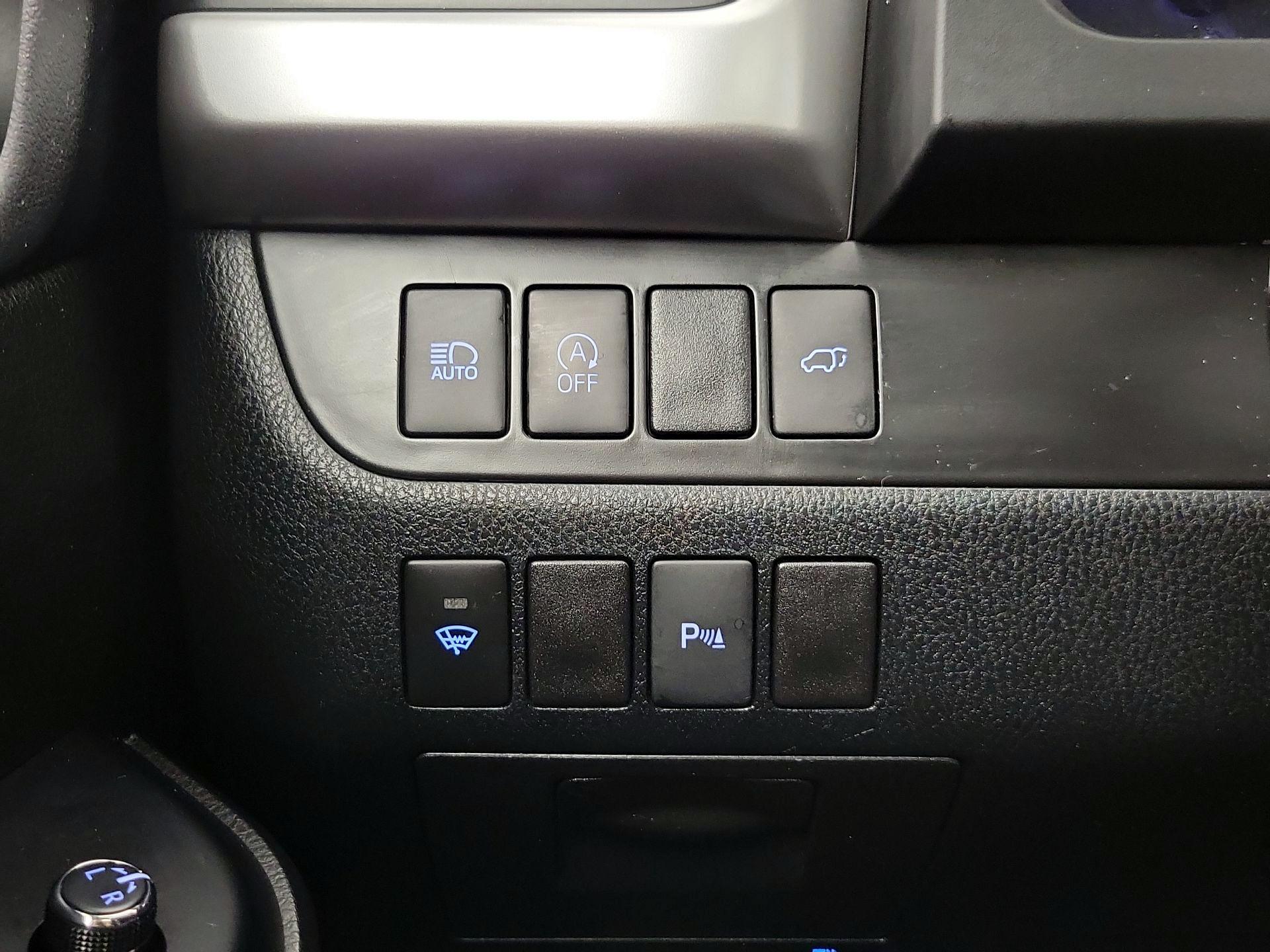 Thumbnail: 2019 Toyota Highlander - 13