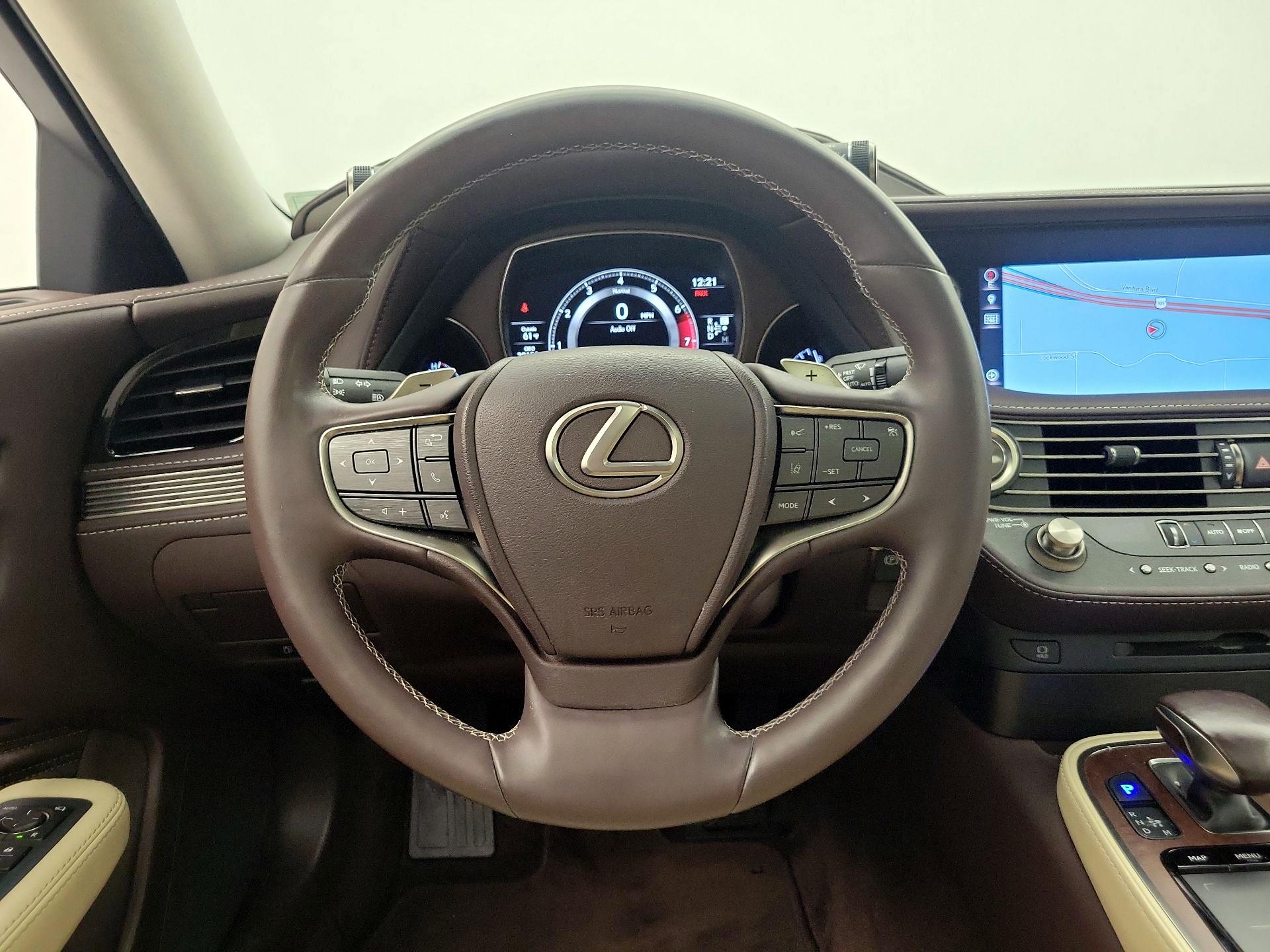 Thumbnail: 2019 Lexus LS - 10