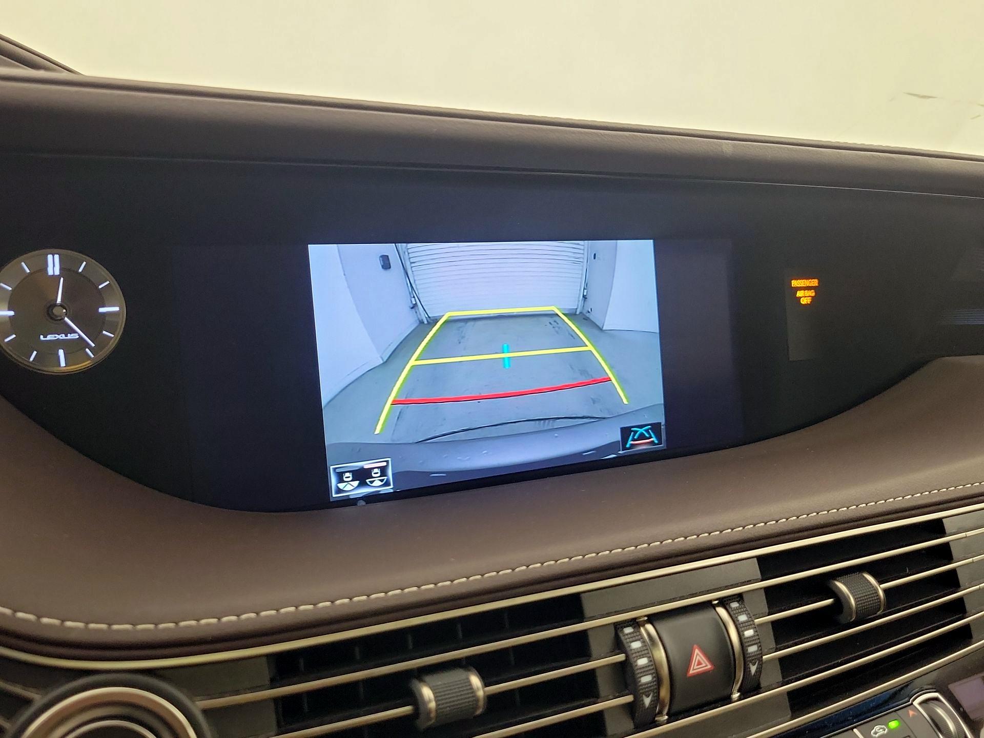 Thumbnail: 2019 Lexus LS - 15