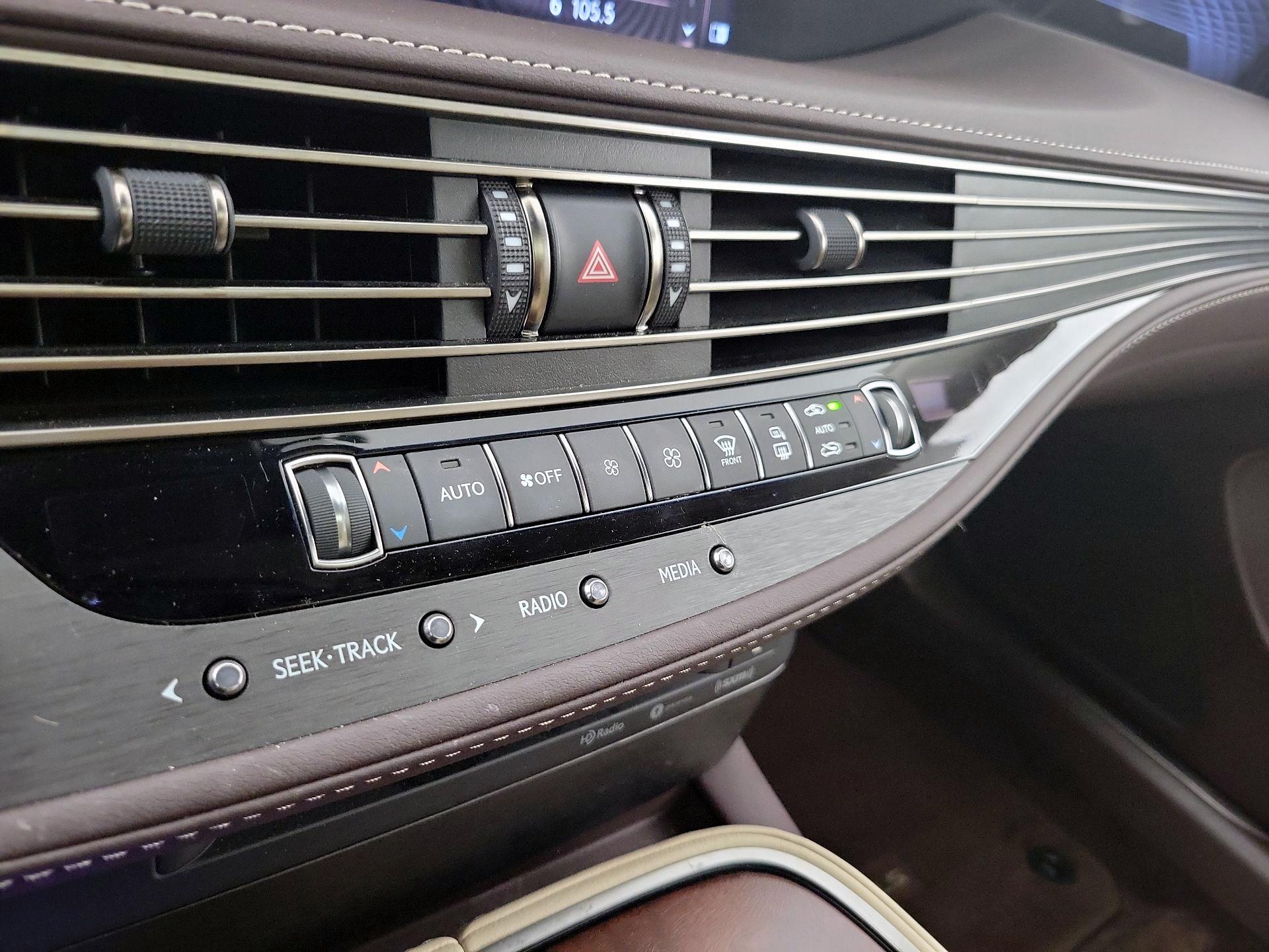 Thumbnail: 2019 Lexus LS - 17