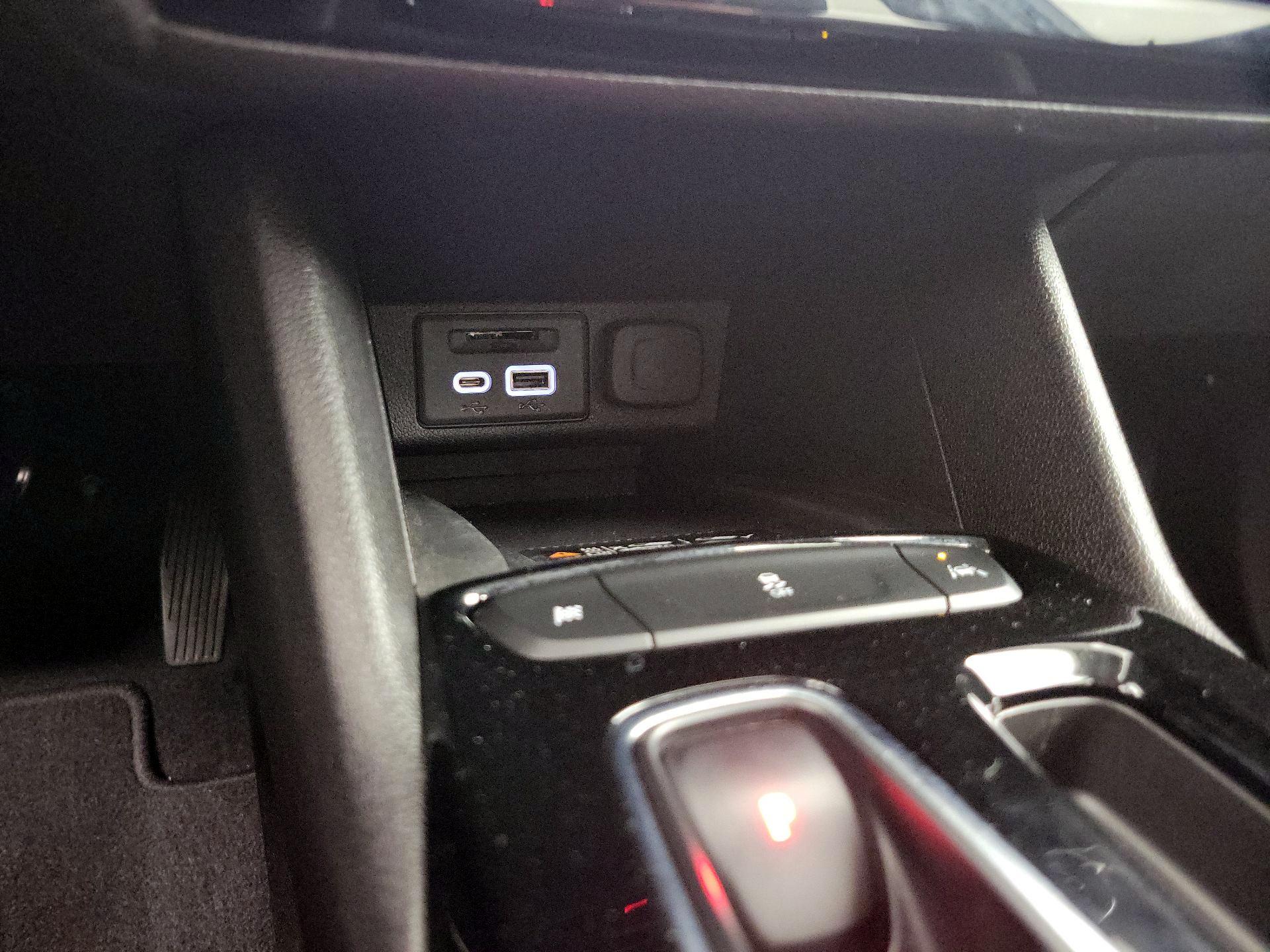 Thumbnail: 2023 Chevrolet Bolt EUV - 18