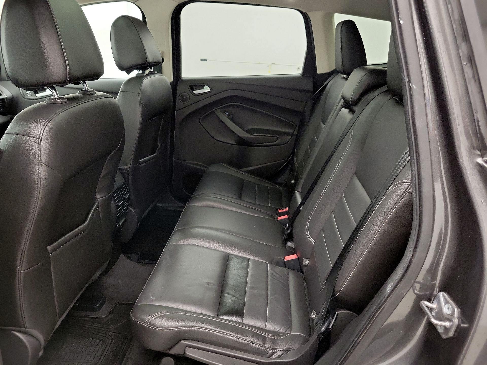 Thumbnail: 2015 Ford Escape - 20