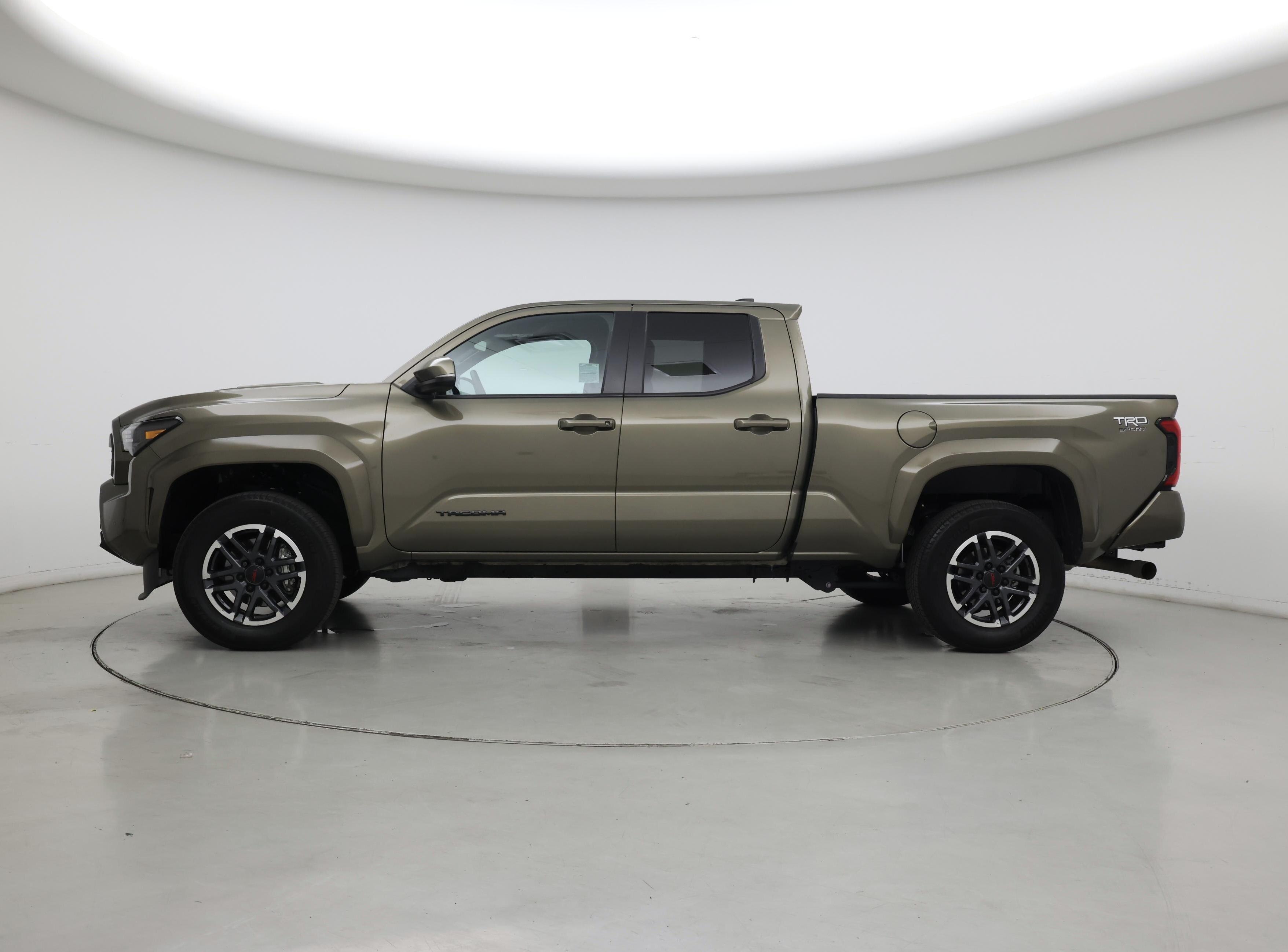 Thumbnail: 2024 Toyota Tacoma - 3