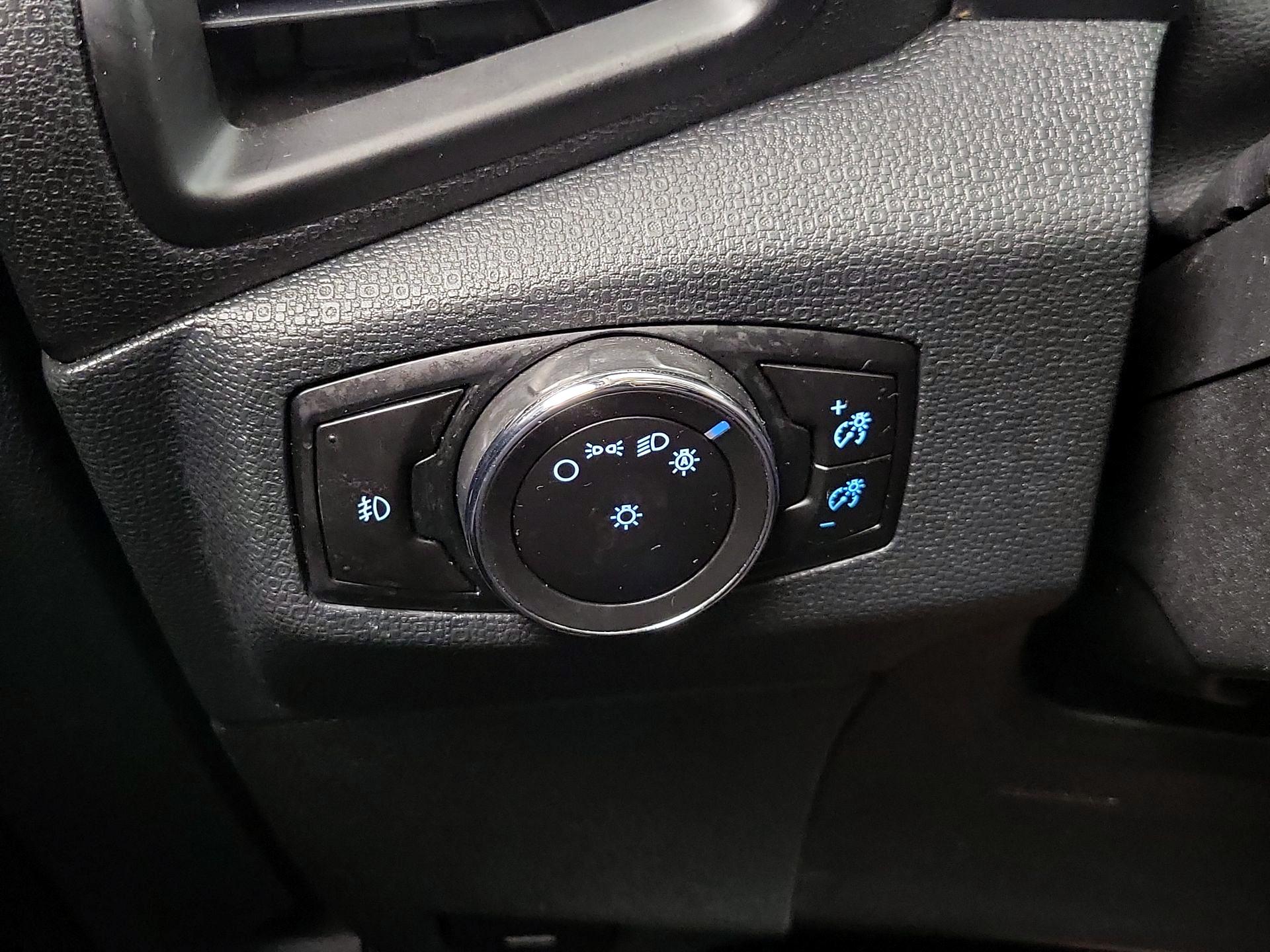 Thumbnail: 2019 Ford EcoSport - 13