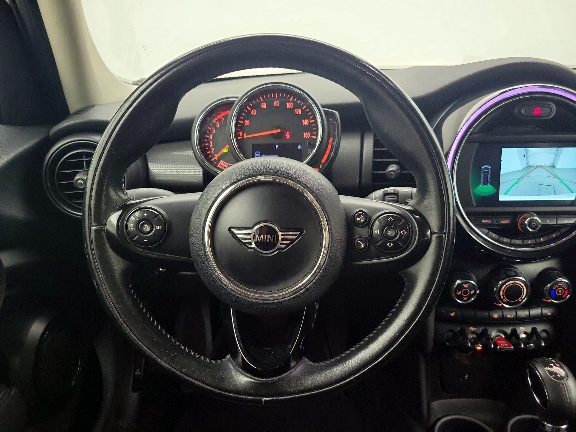 Thumbnail: 2019 MINI Cooper Hardtop - 10