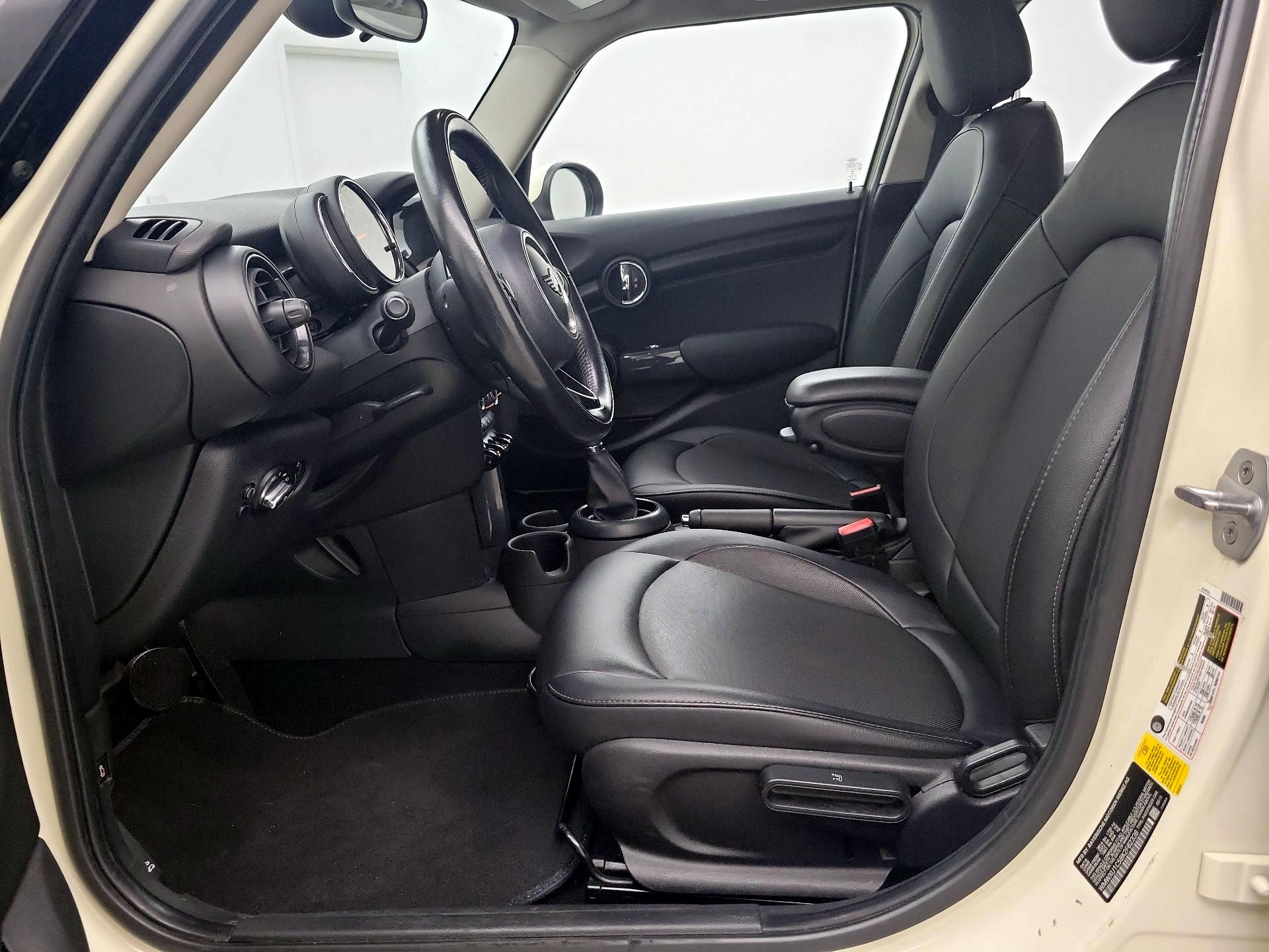 Thumbnail: 2019 MINI Cooper Hardtop - 11