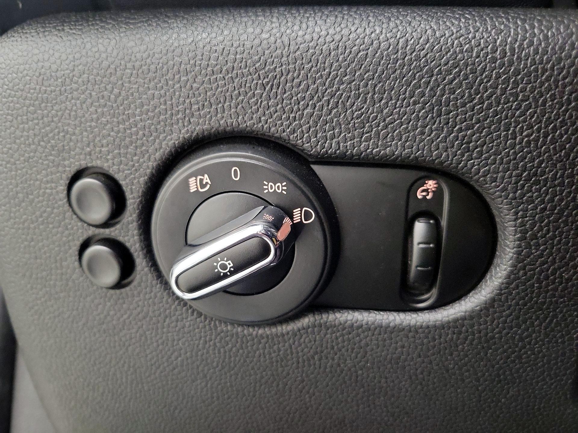 Thumbnail: 2019 MINI Cooper Hardtop - 13