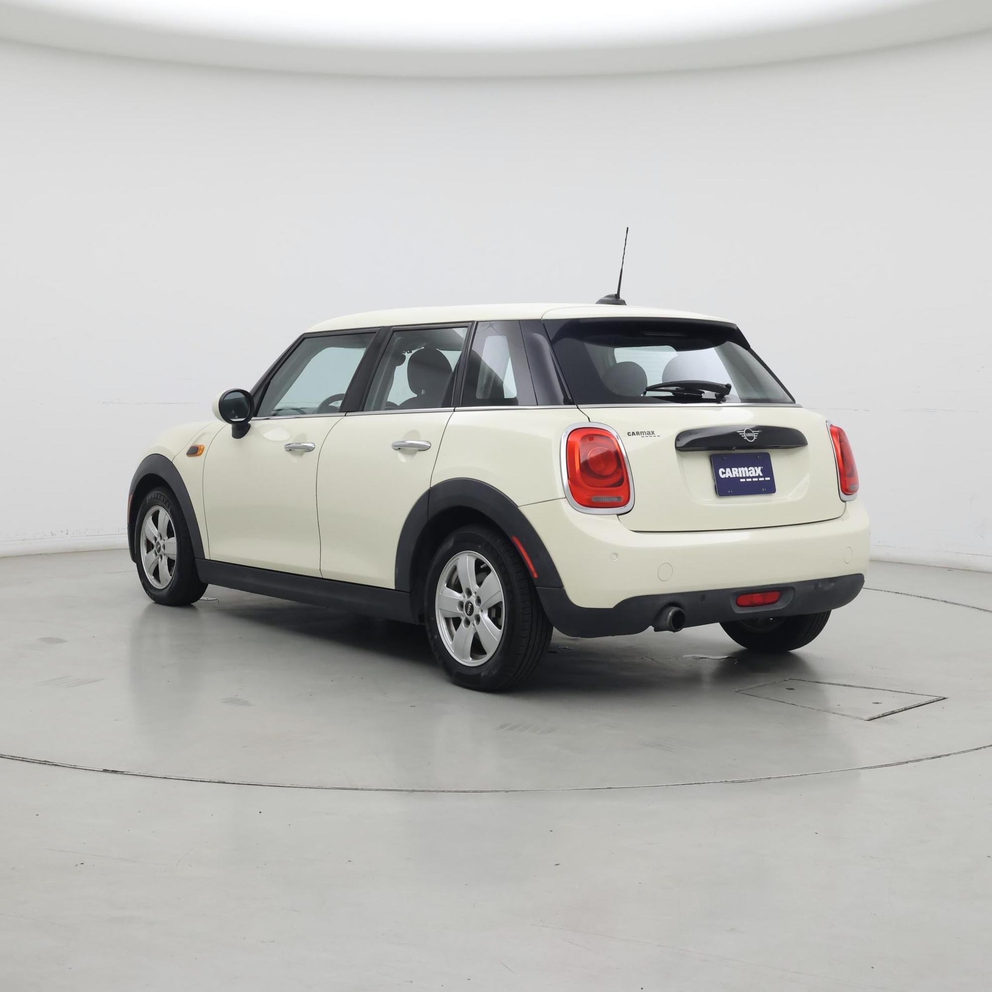 Thumbnail: 2019 MINI Cooper Hardtop - 2