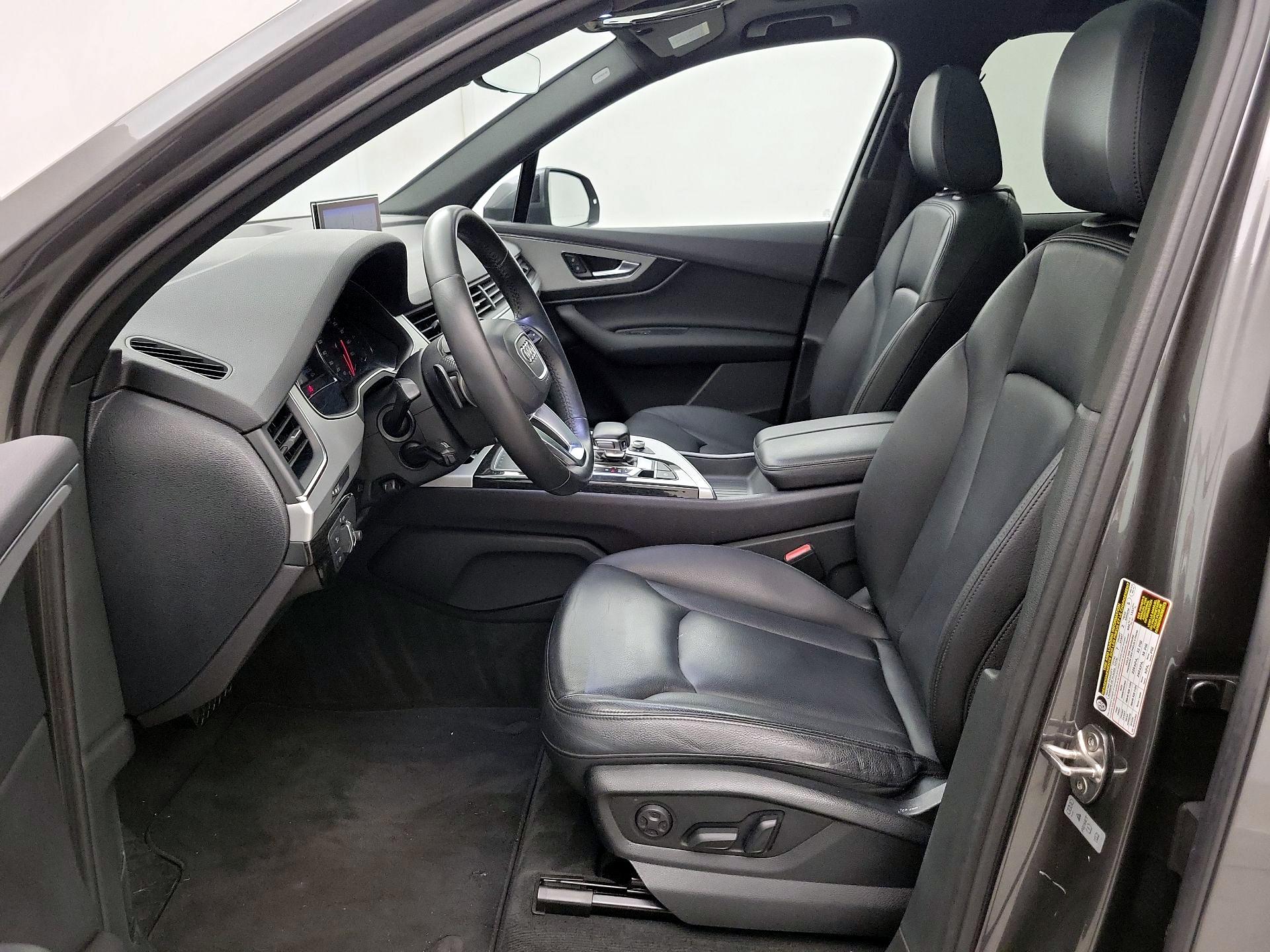 Thumbnail: 2019 Audi Q7 - 11