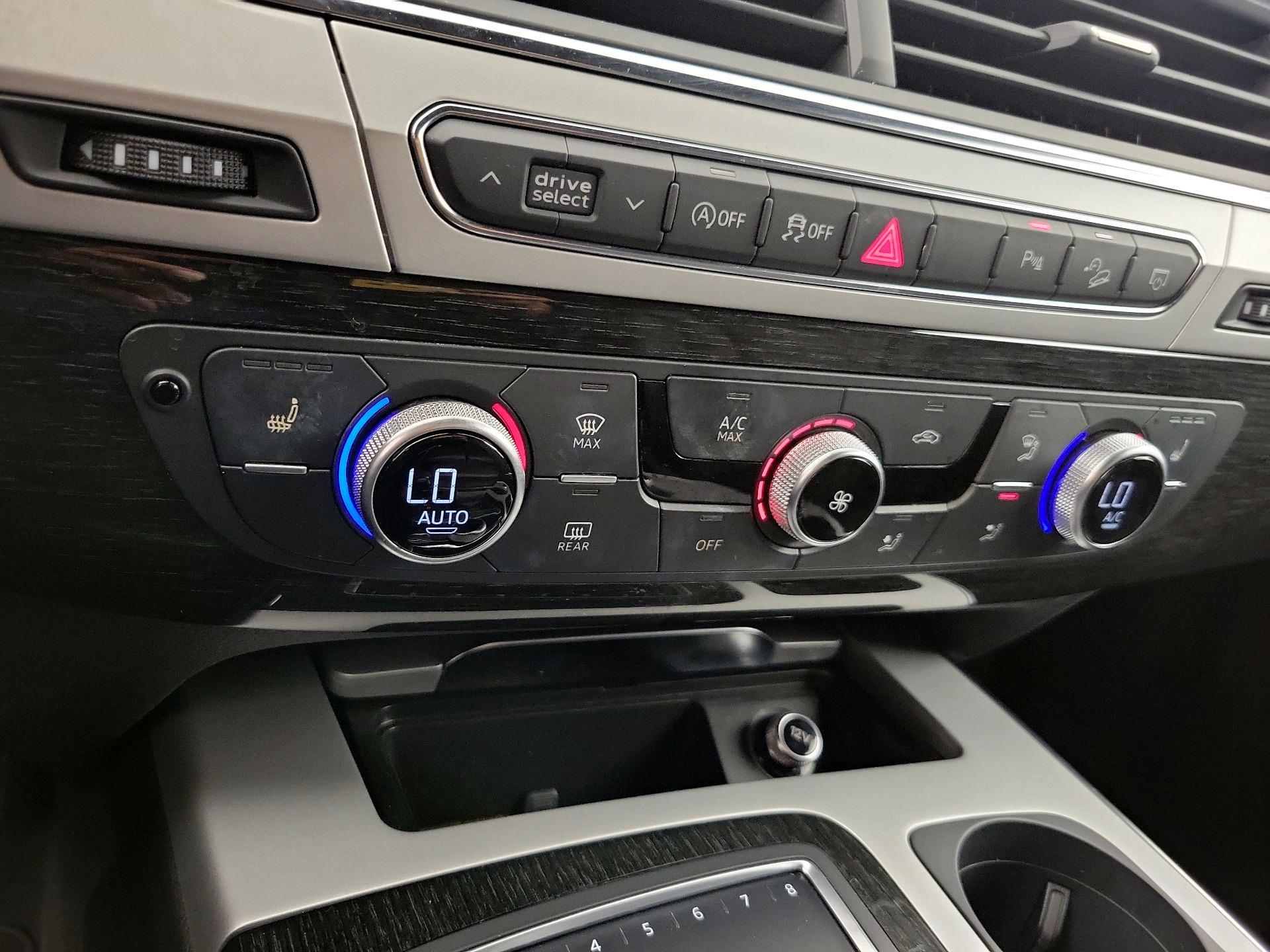 Thumbnail: 2019 Audi Q7 - 17