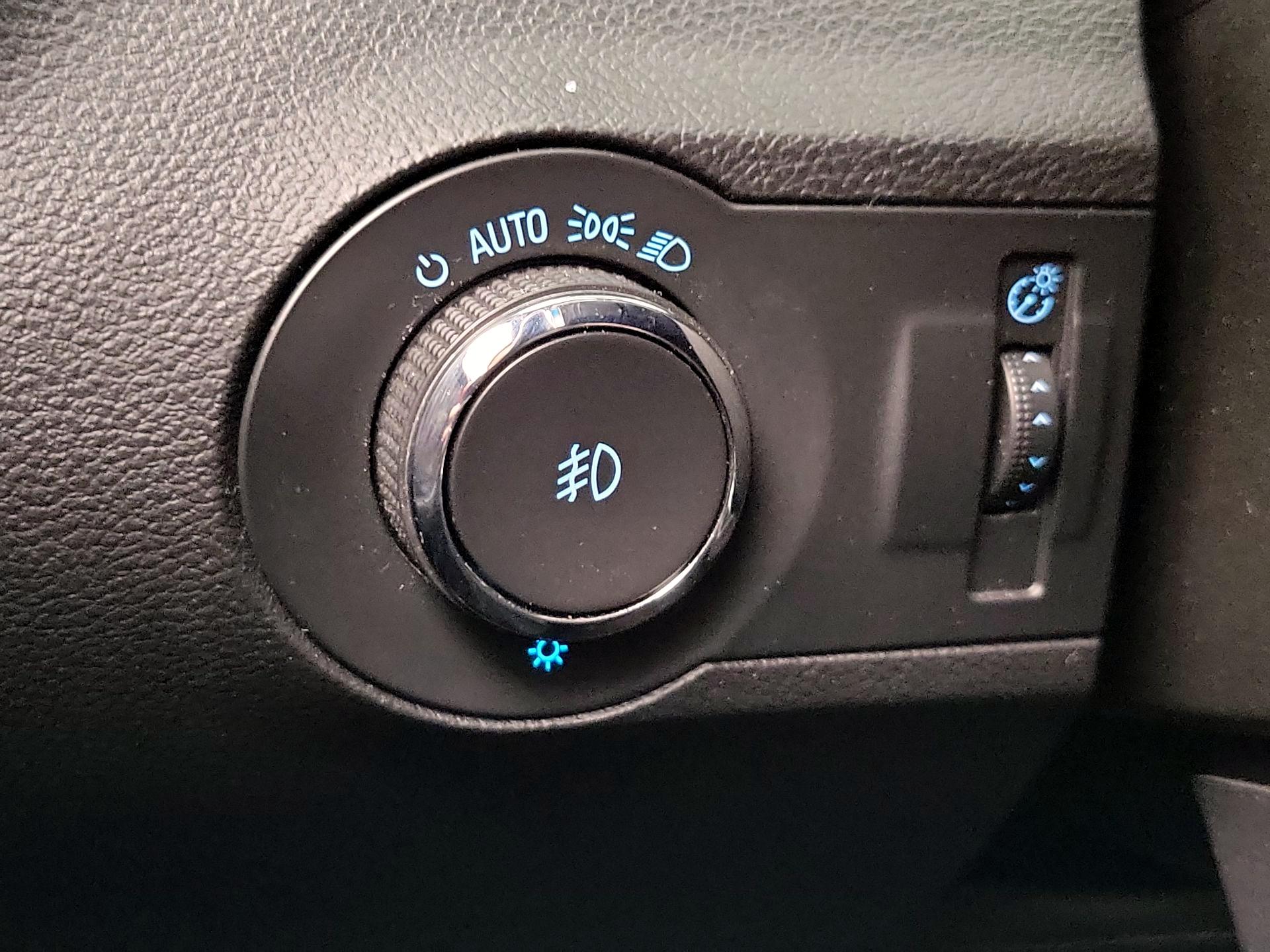 Thumbnail: 2014 Chevrolet Camaro - 13