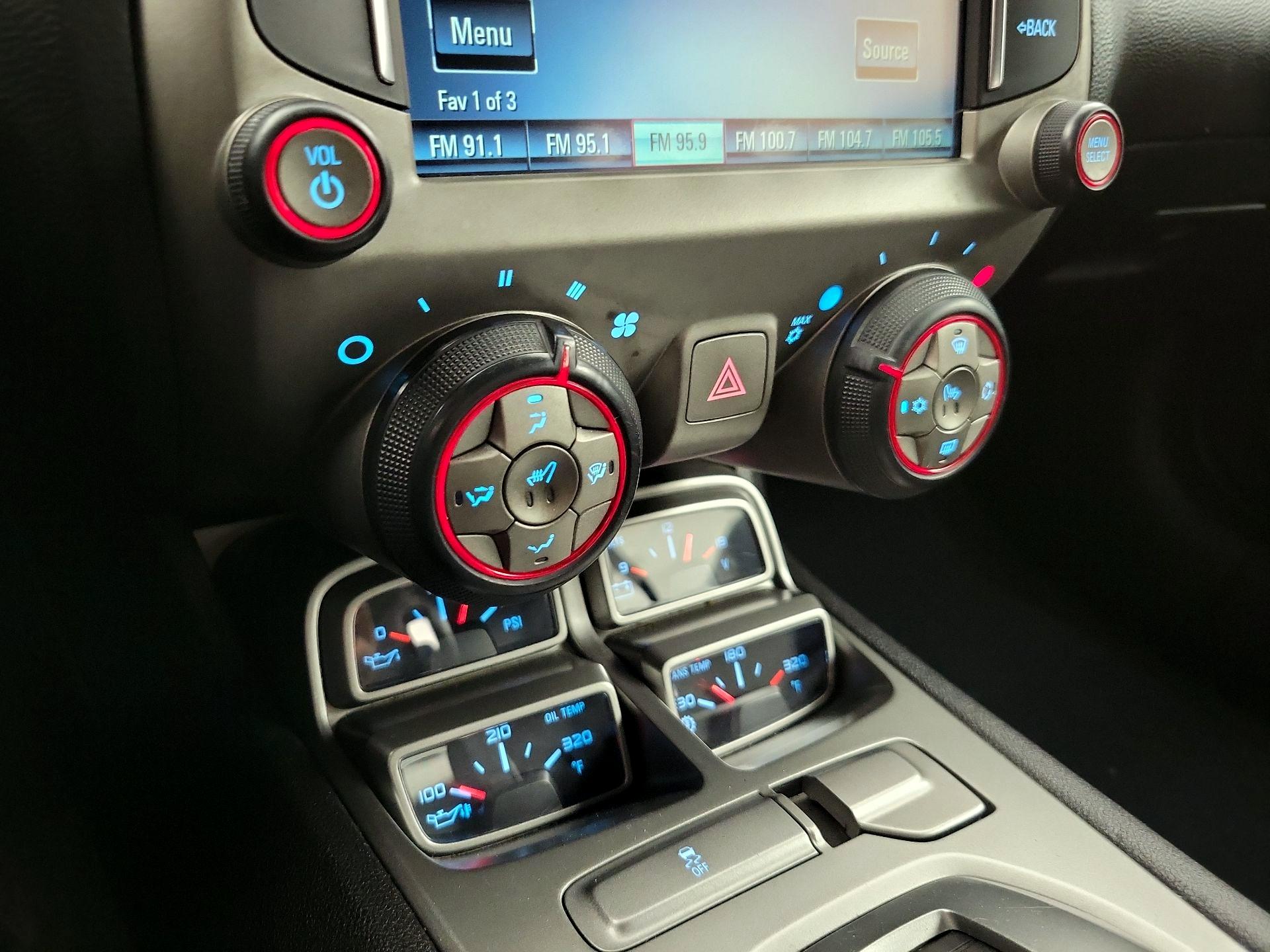 Thumbnail: 2014 Chevrolet Camaro - 17