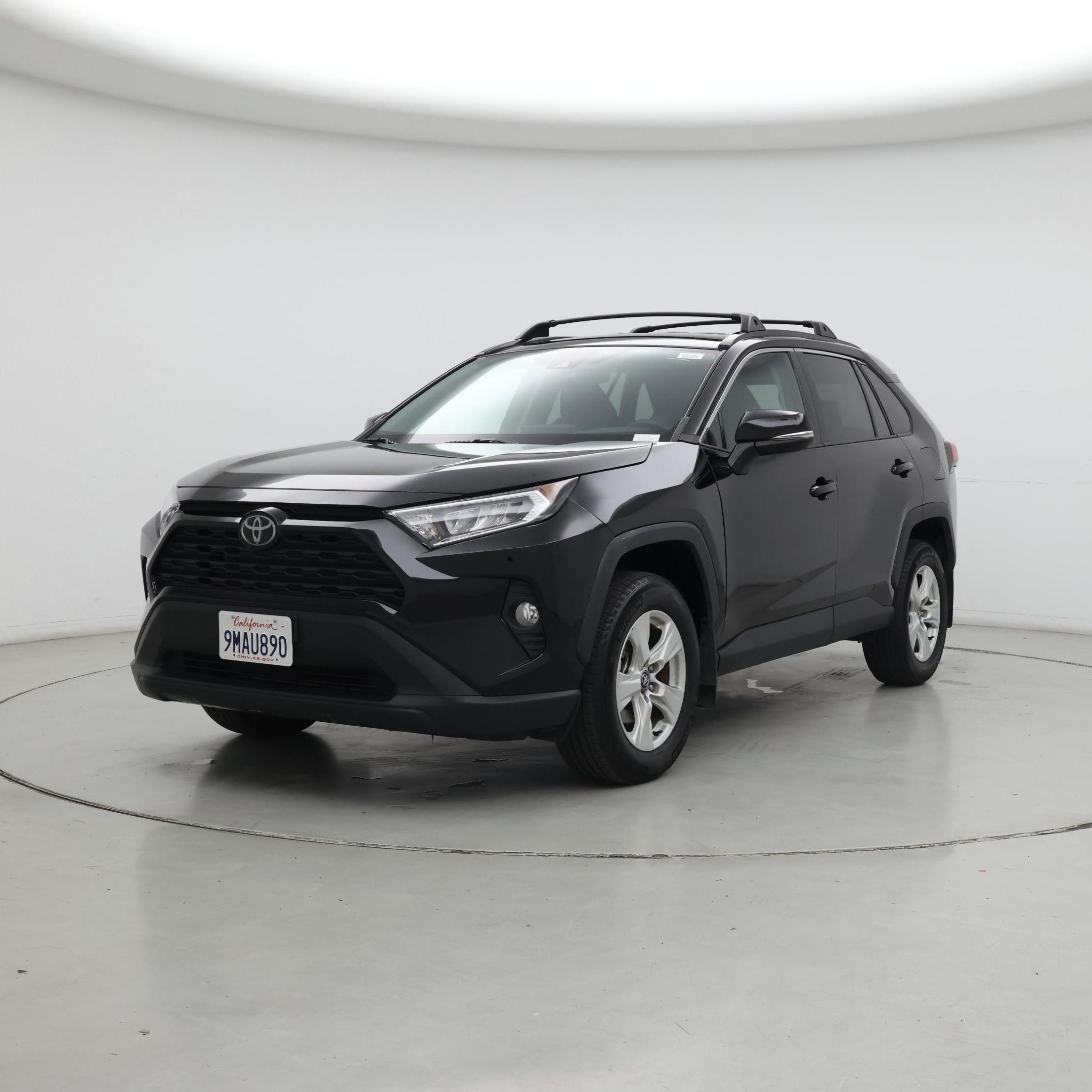 Thumbnail: 2021 Toyota RAV4 - 4