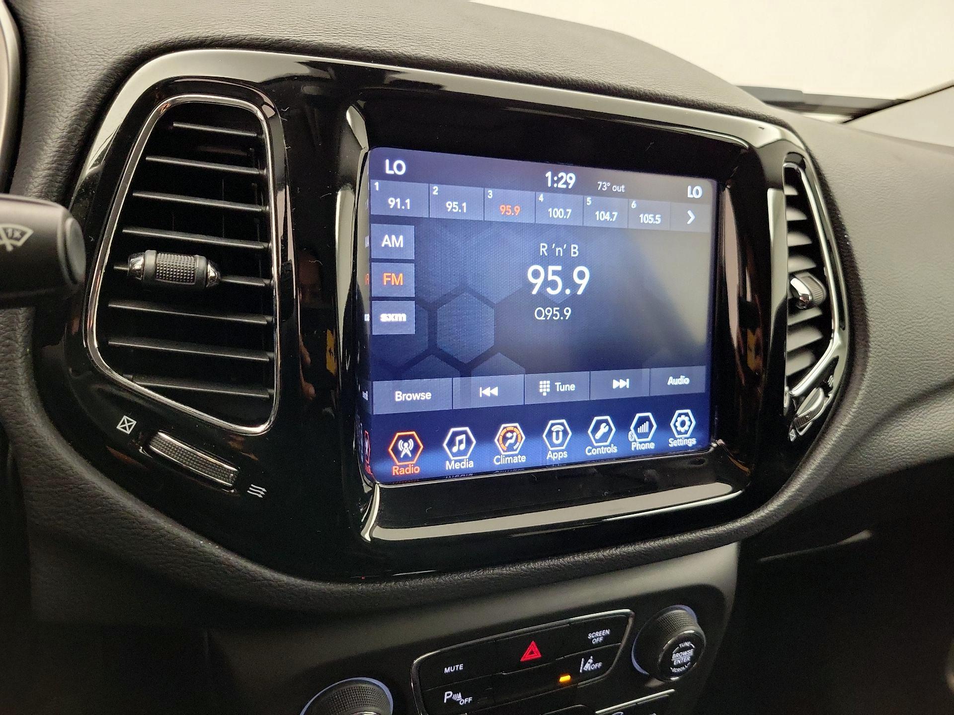 Thumbnail: 2018 Jeep Compass - 15