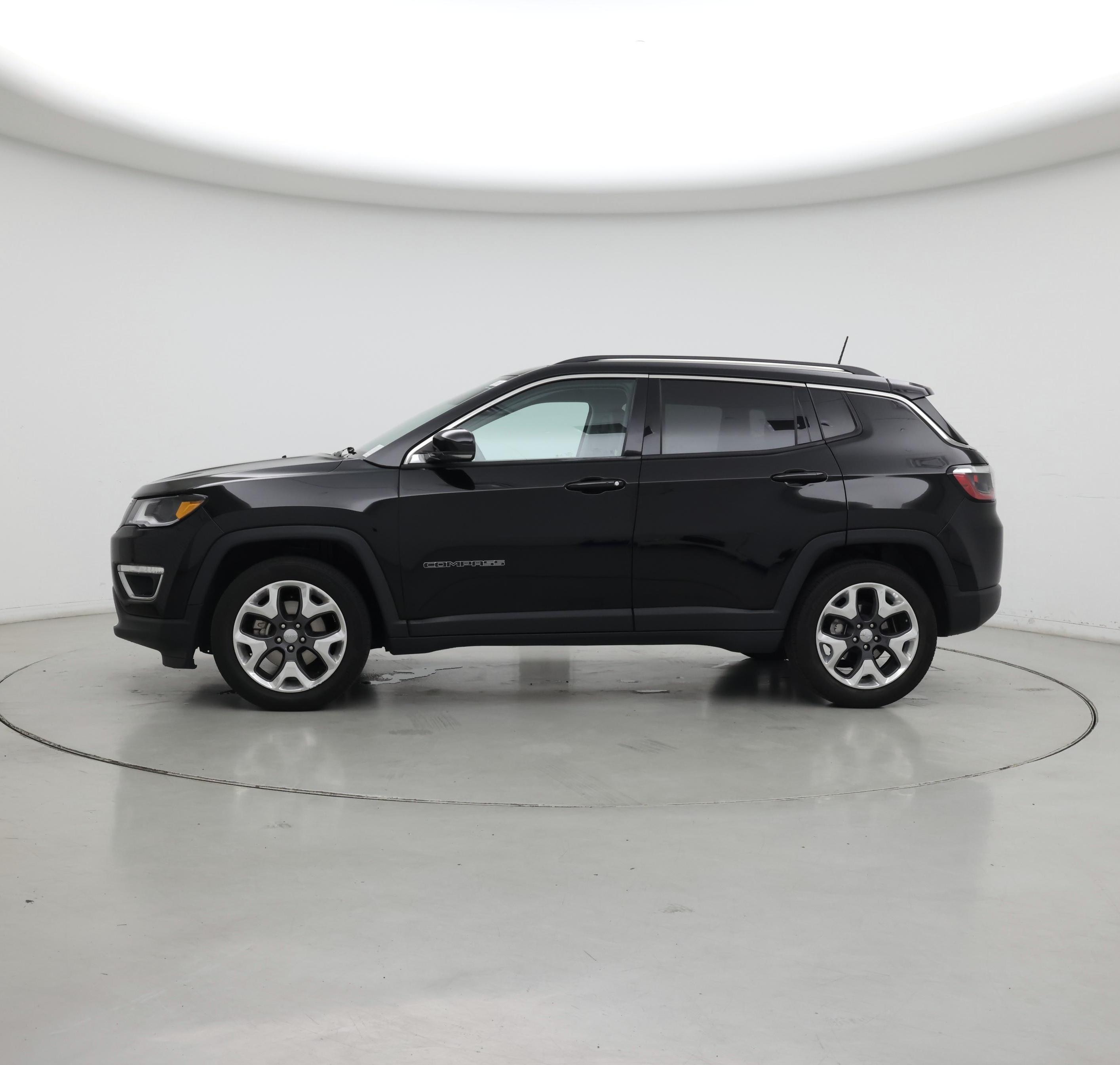 Thumbnail: 2018 Jeep Compass - 3