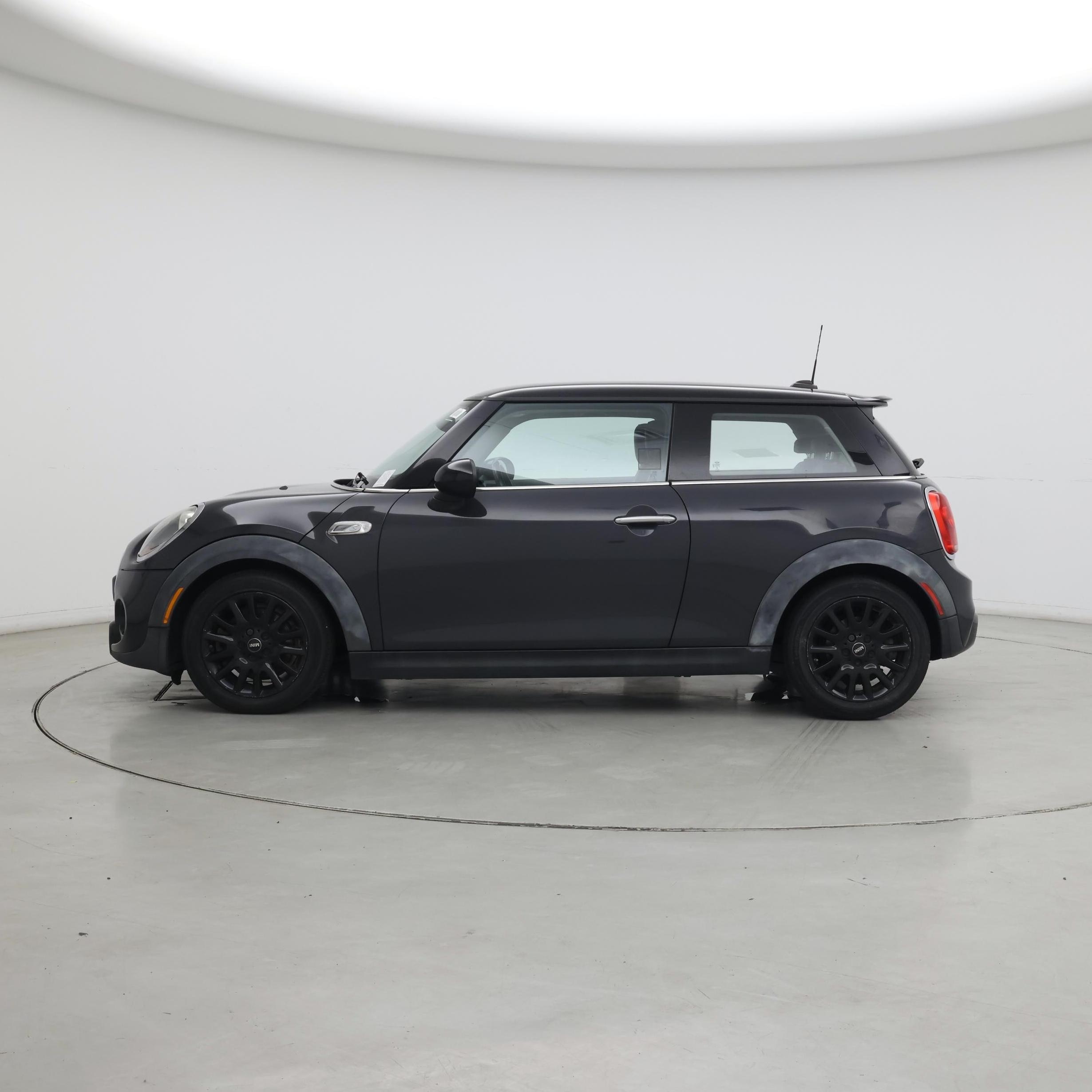 Thumbnail: 2015 MINI Cooper Hardtop - 3