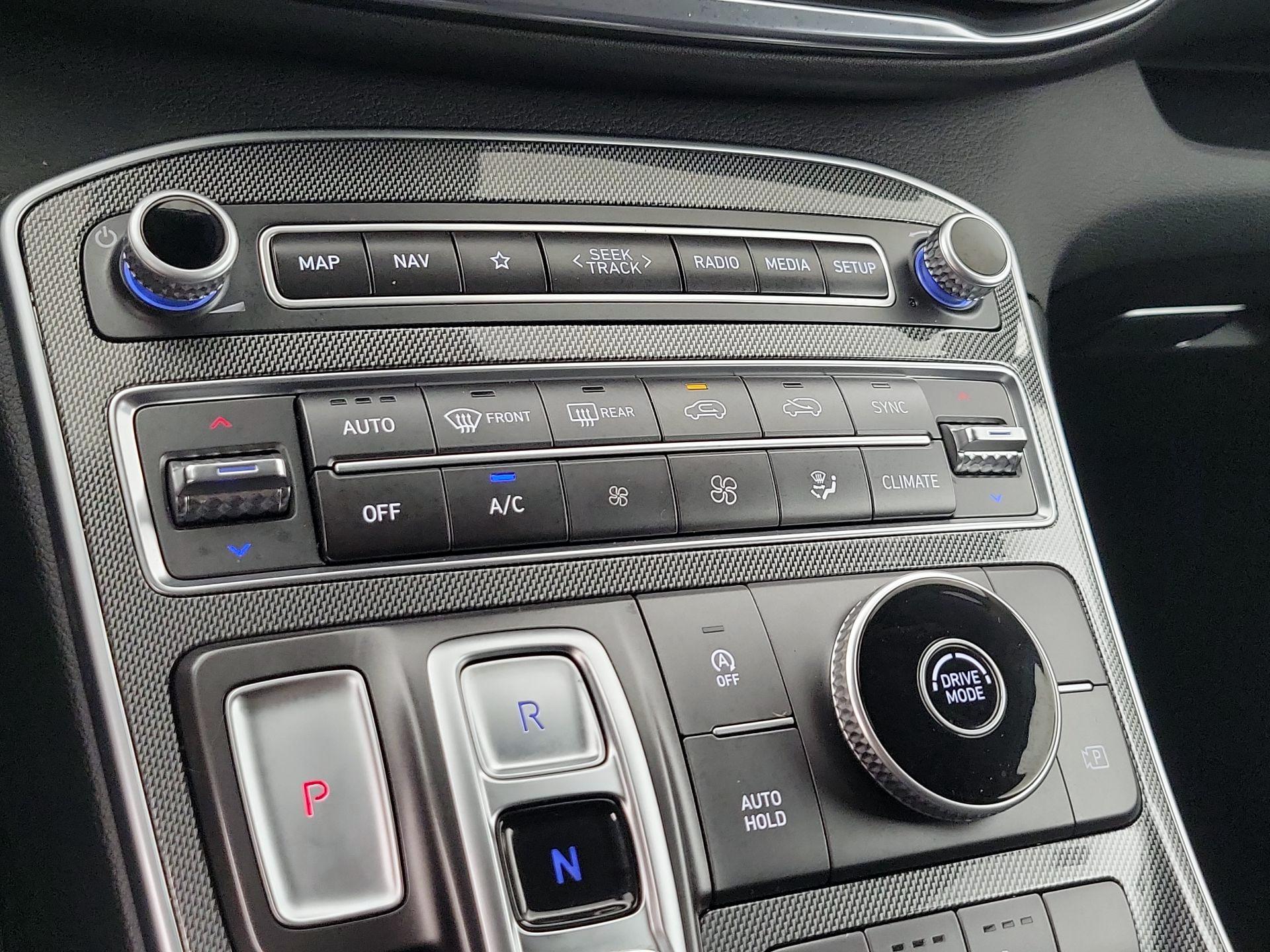 Thumbnail: 2023 Hyundai Santa Fe - 17