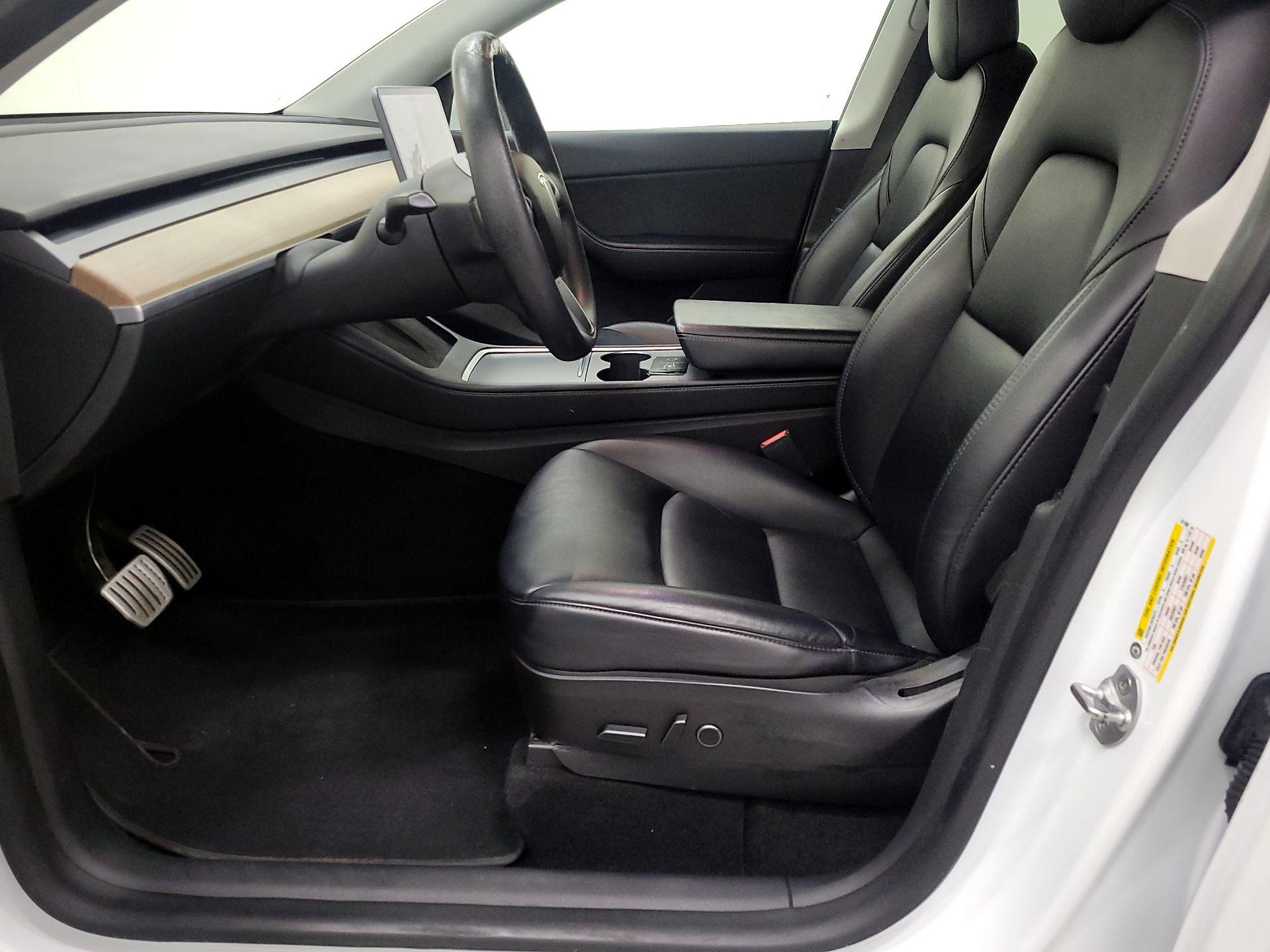 Thumbnail: 2022 Tesla Model Y - 11