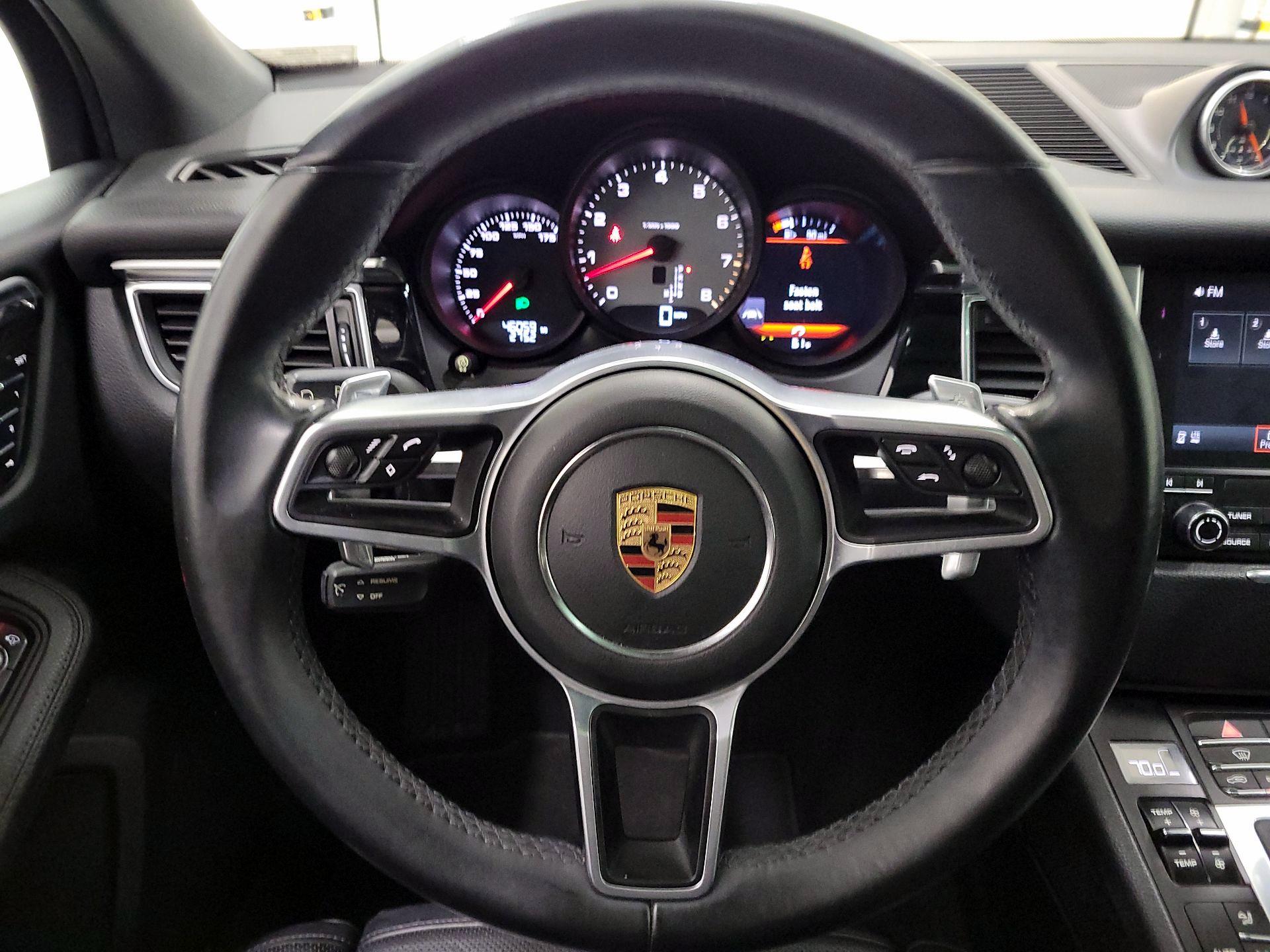 Thumbnail: 2018 Porsche Macan - 10