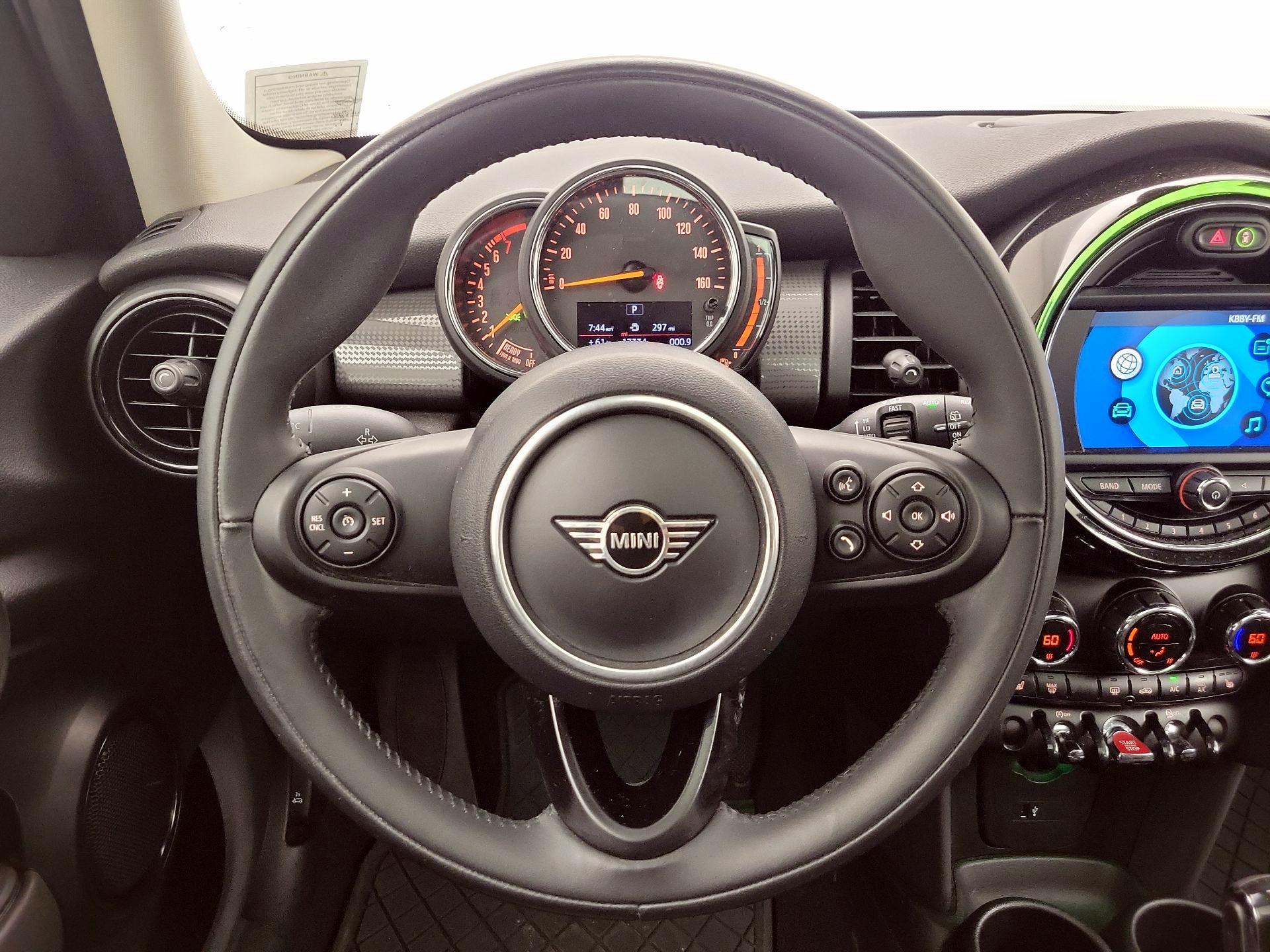 Thumbnail: 2020 MINI Cooper Hardtop - 10