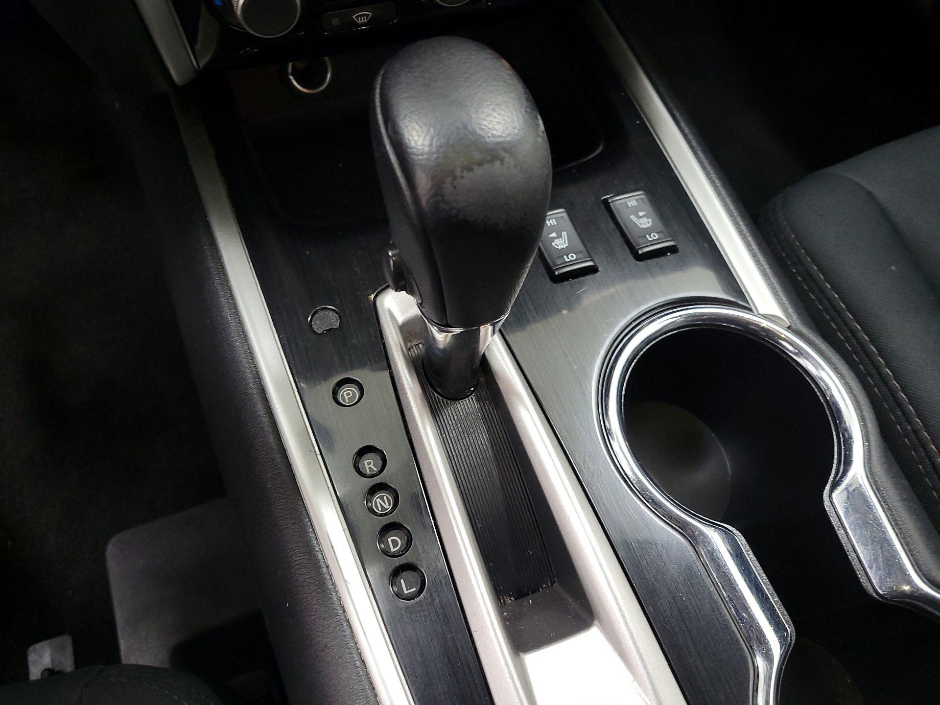 Thumbnail: 2017 Nissan Pathfinder - 17