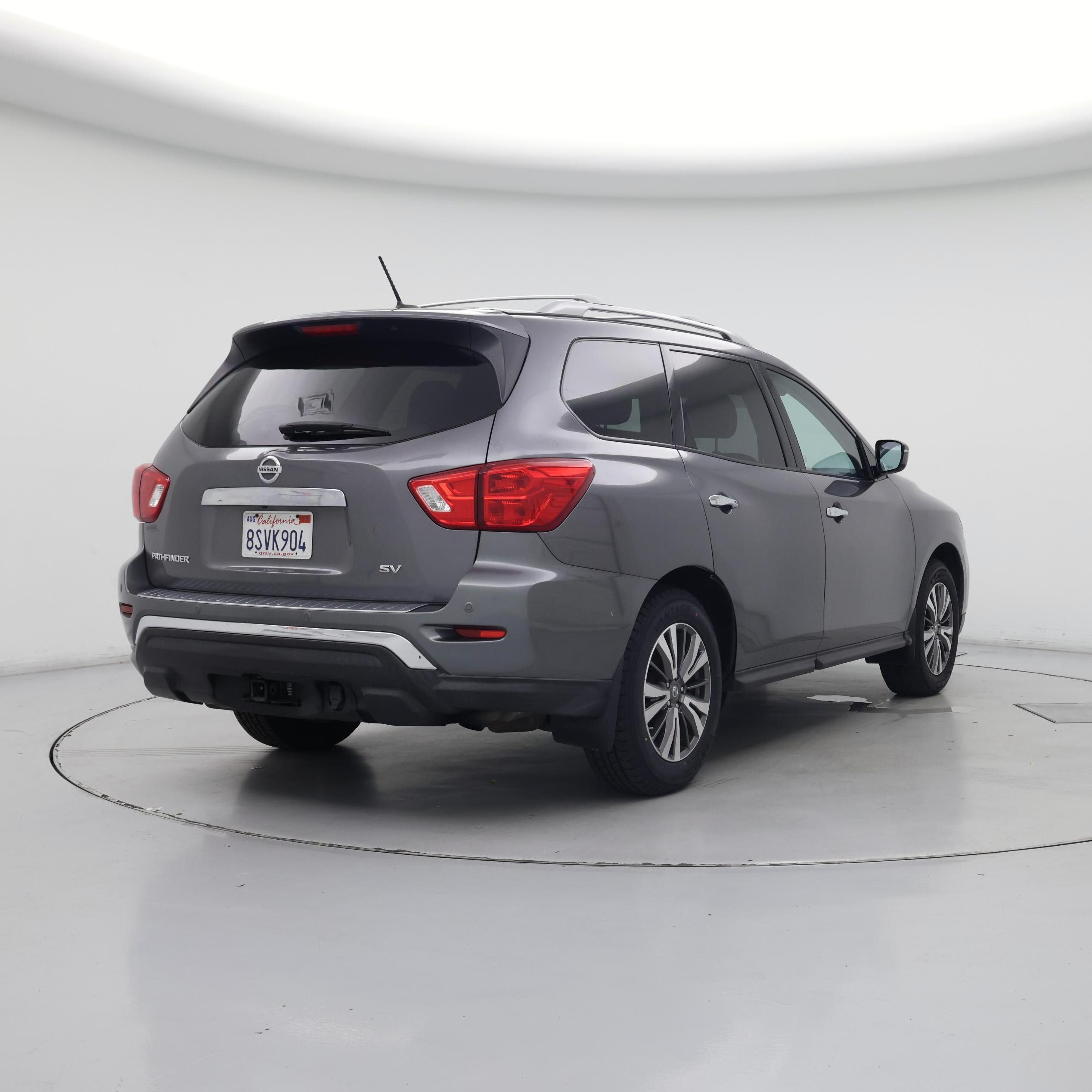 Thumbnail: 2017 Nissan Pathfinder - 8