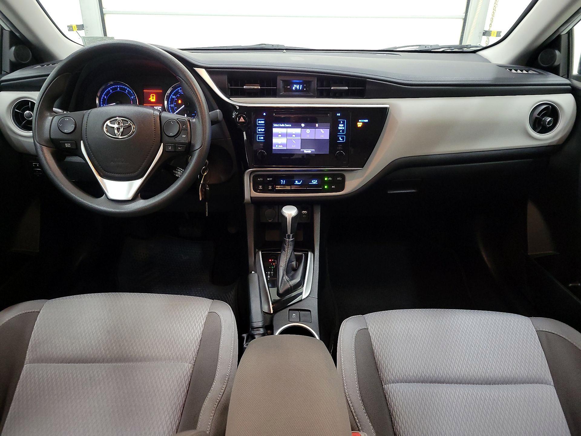 Thumbnail: 2018 Toyota Corolla - 9