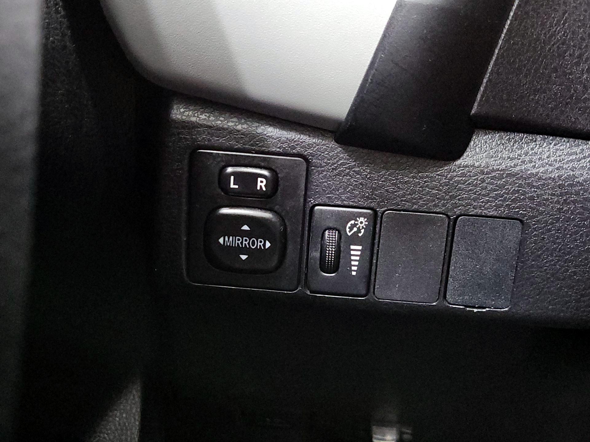 Thumbnail: 2018 Toyota Corolla - 13