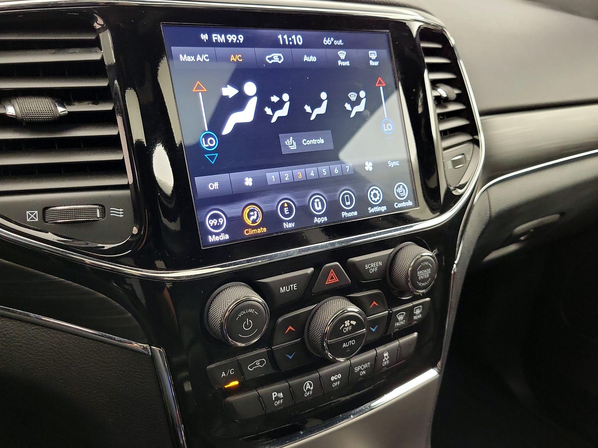 Thumbnail: 2021 Jeep Grand Cherokee - 17