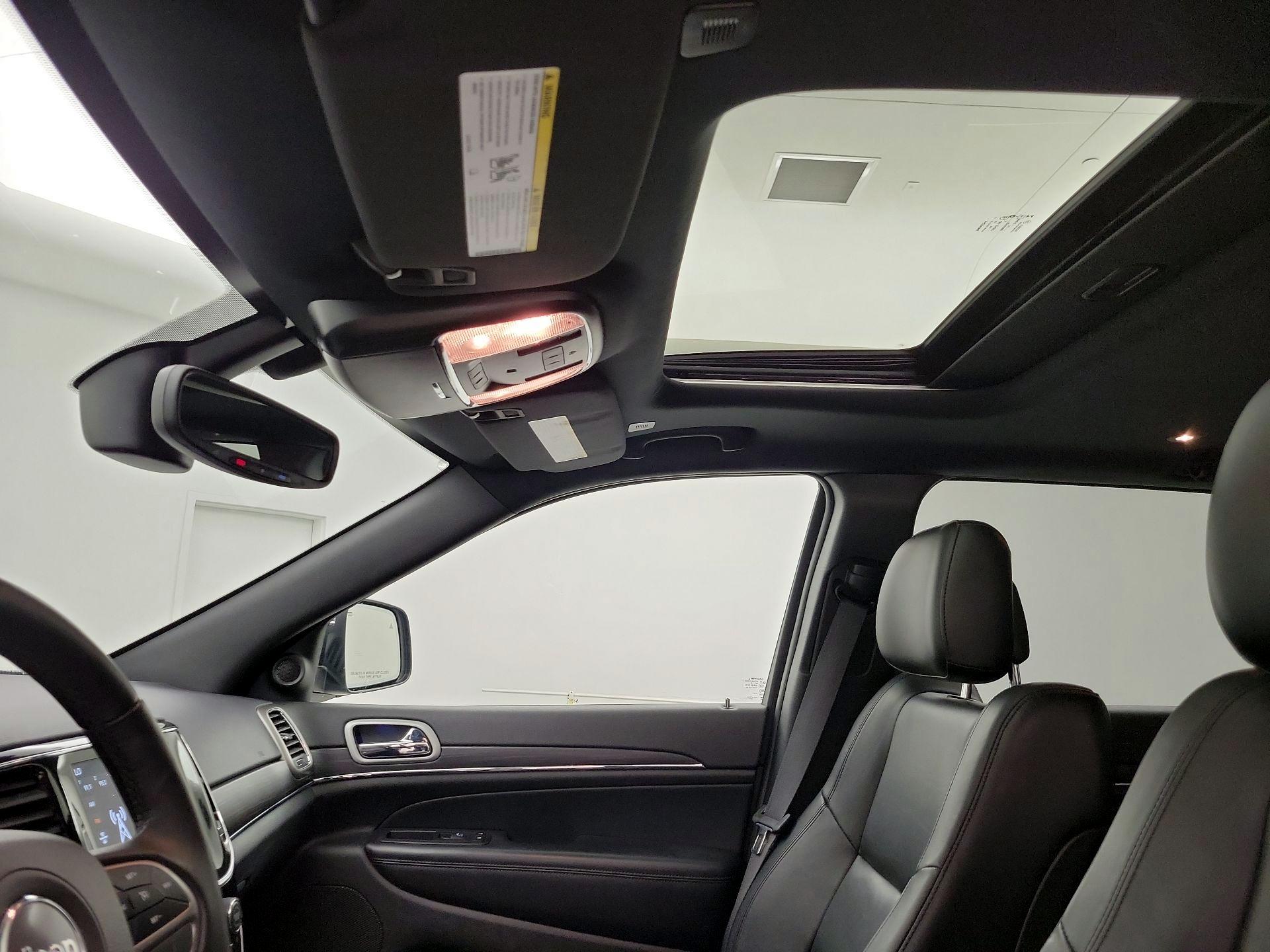 Thumbnail: 2021 Jeep Grand Cherokee - 20