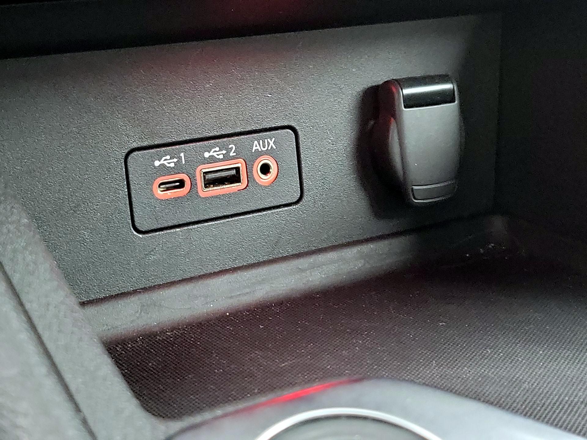 Thumbnail: 2020 Nissan Sentra - 18