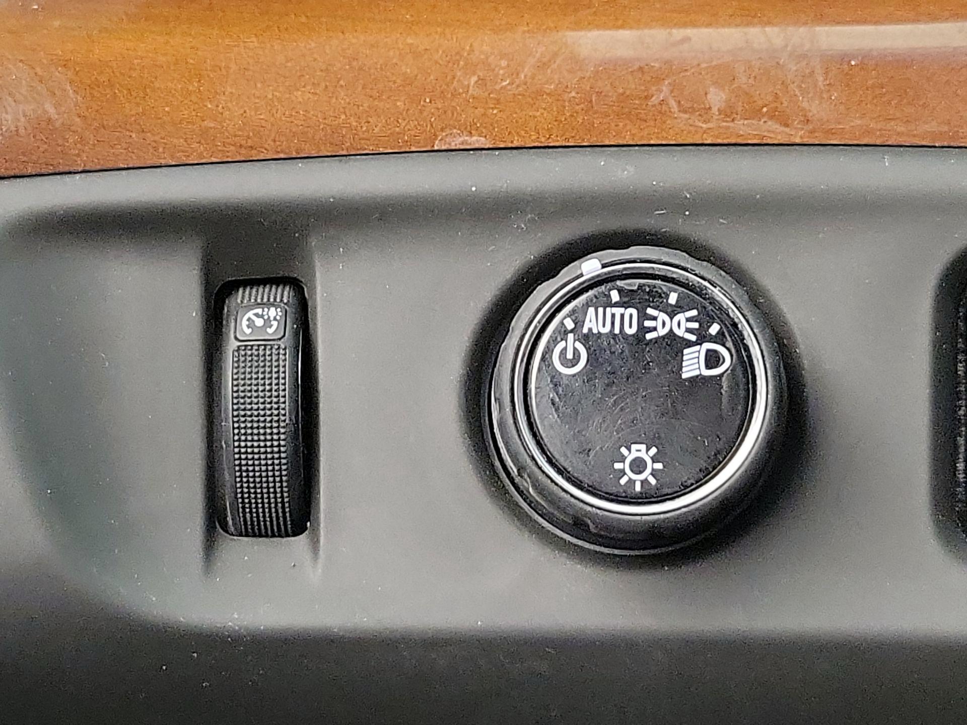 Thumbnail: 2020 Cadillac Escalade - 13