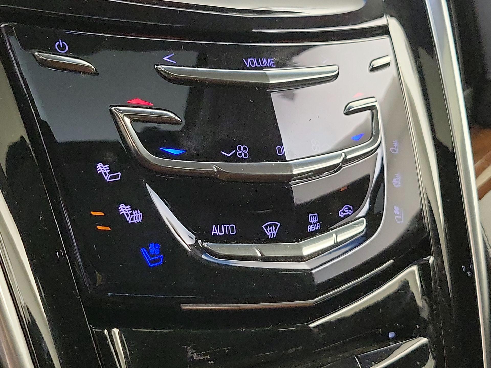 Thumbnail: 2020 Cadillac Escalade - 17