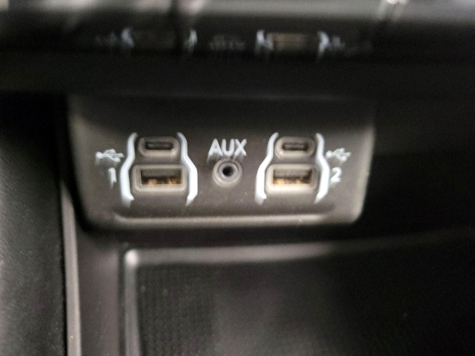 Thumbnail: 2021 Dodge Durango - 18