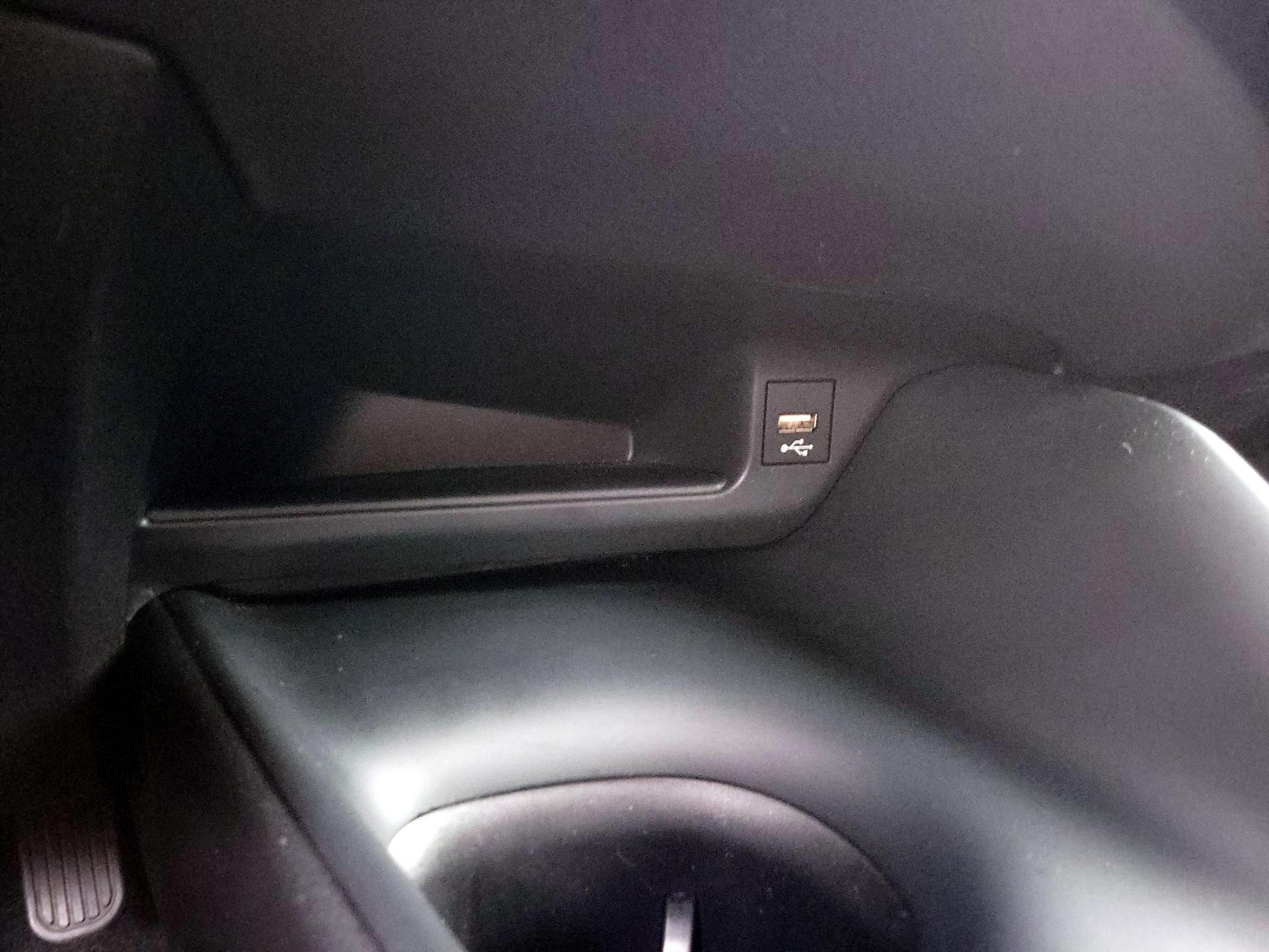 Thumbnail: 2020 Toyota C-HR - 18