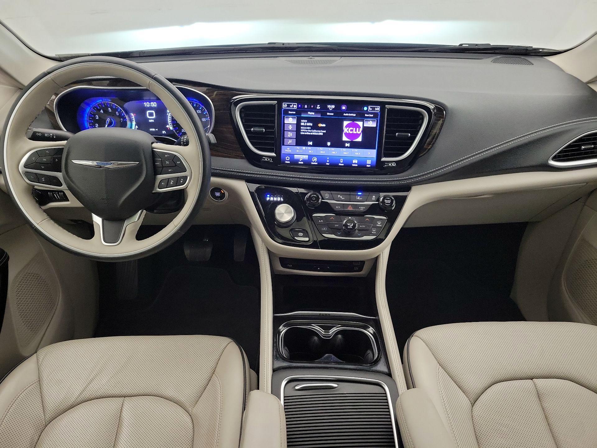 Thumbnail: 2021 Chrysler Pacifica - 9