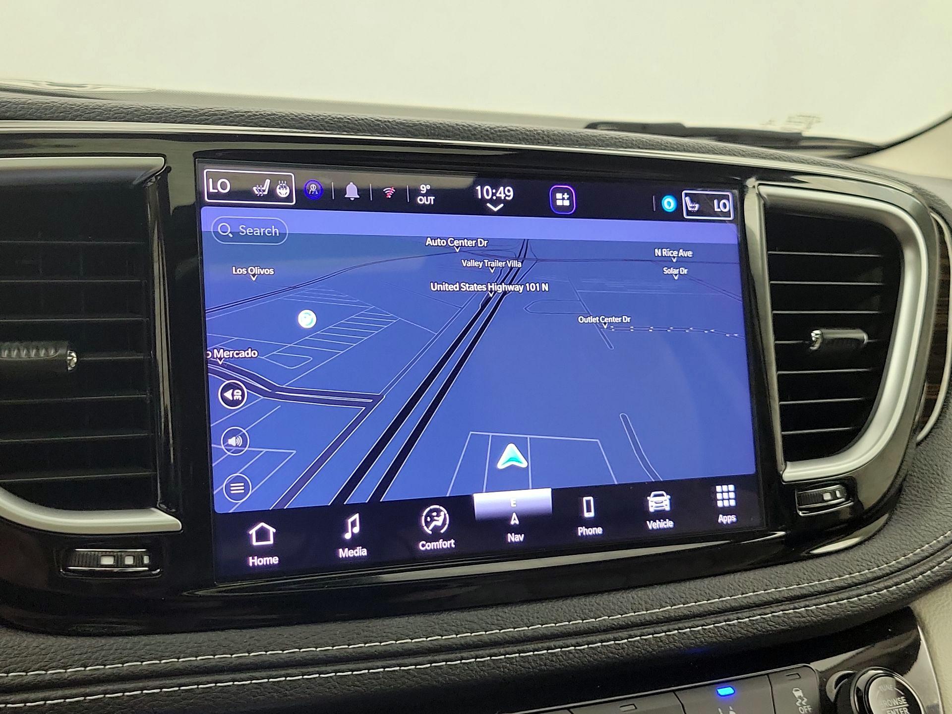 Thumbnail: 2021 Chrysler Pacifica - 14