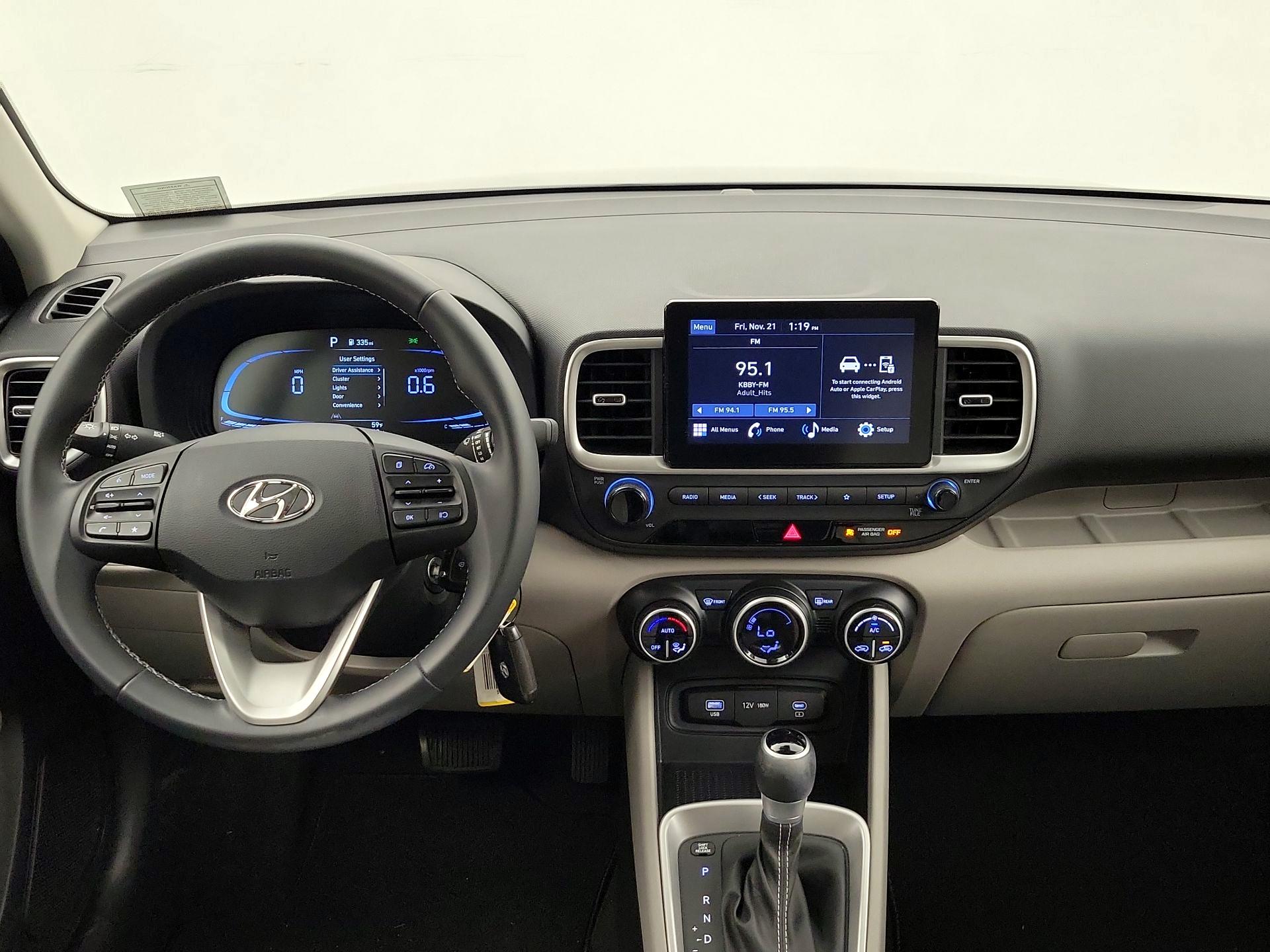 Thumbnail: 2023 Hyundai Venue - 9