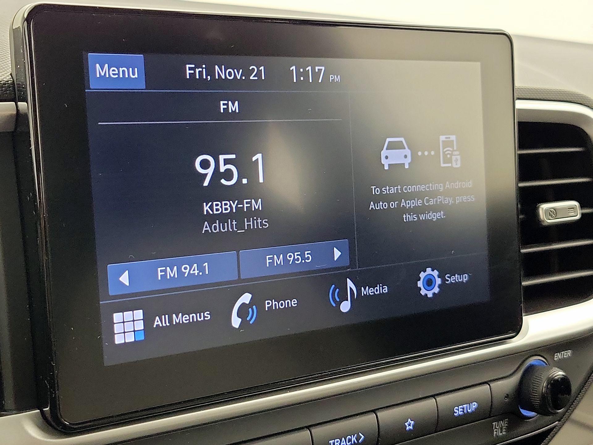 Thumbnail: 2023 Hyundai Venue - 15