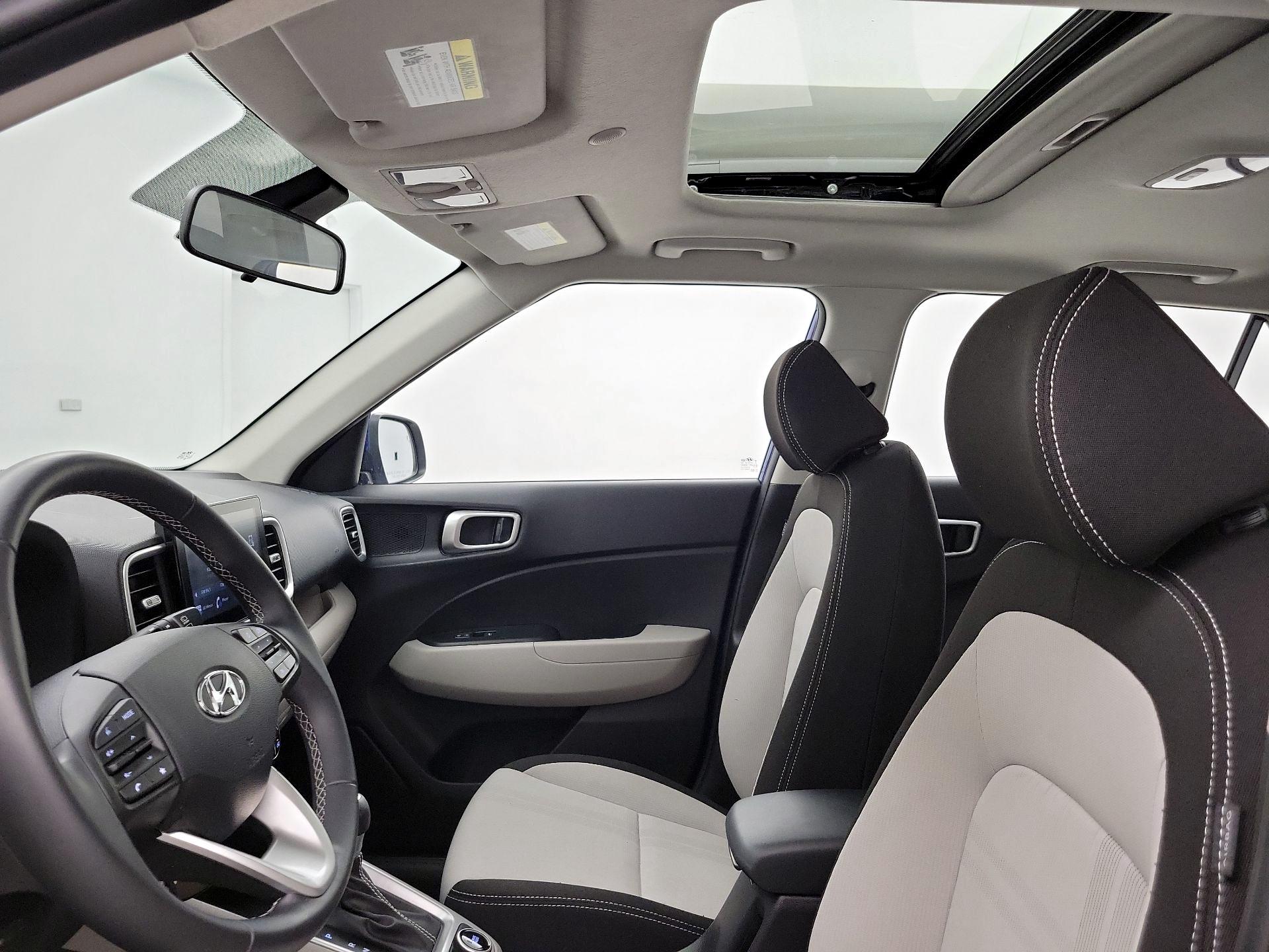 Thumbnail: 2023 Hyundai Venue - 19