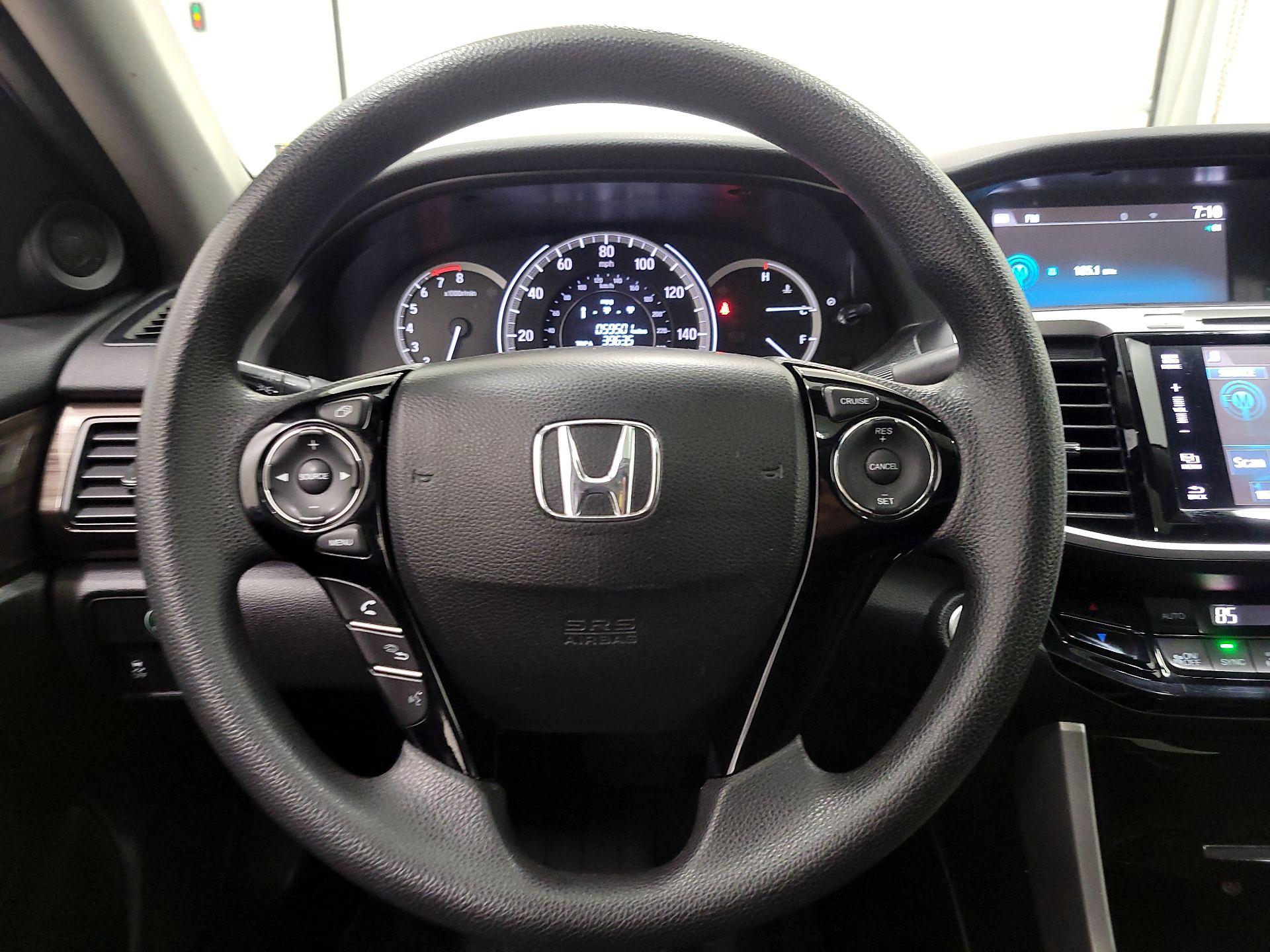 Thumbnail: 2017 Honda Accord - 10