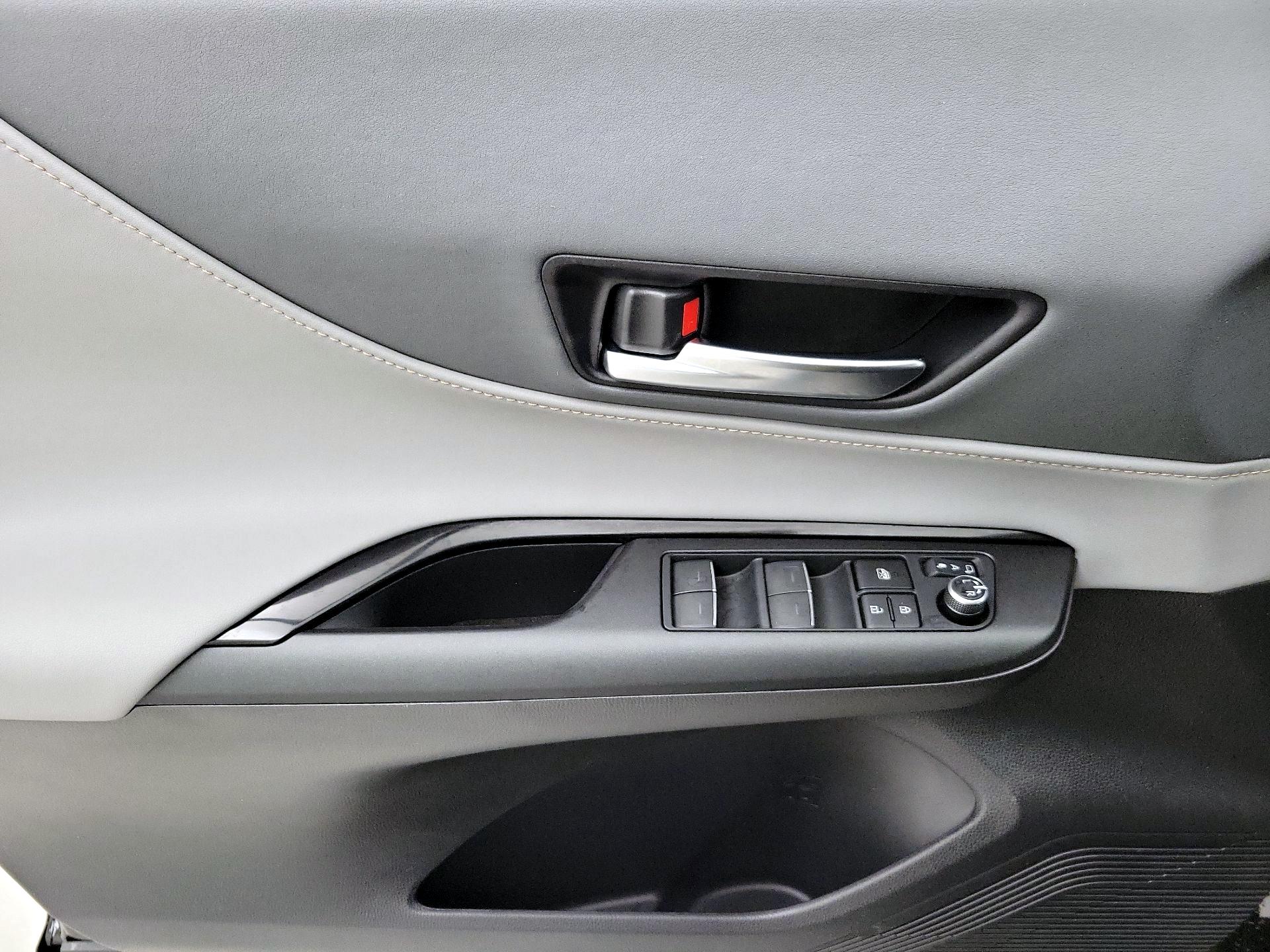 Thumbnail: 2024 Toyota Venza - 12