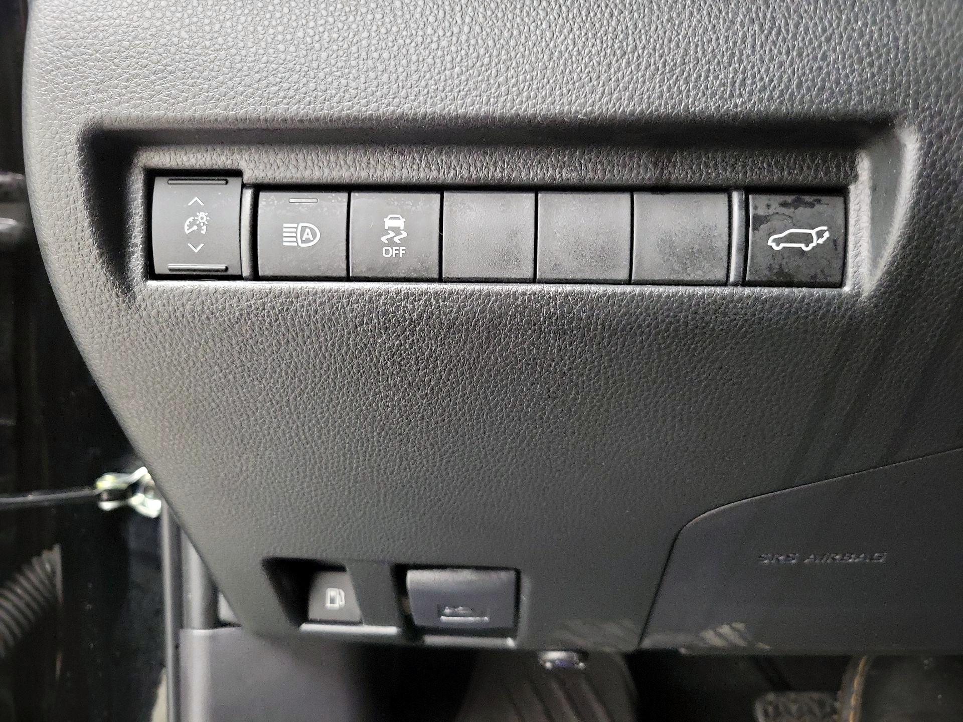 Thumbnail: 2024 Toyota Venza - 13